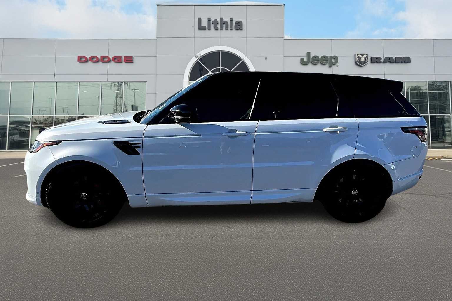 Thumbnail: 2020 Land Rover Range Rover Sport - 3