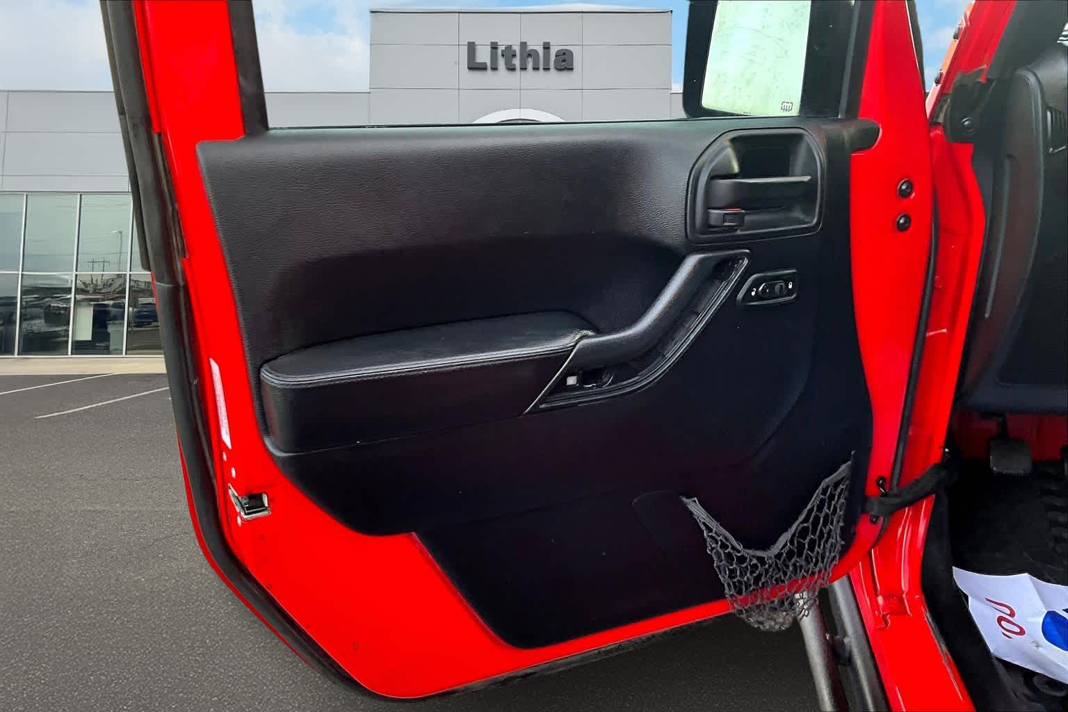 Thumbnail: 2016 Jeep Wrangler - 28