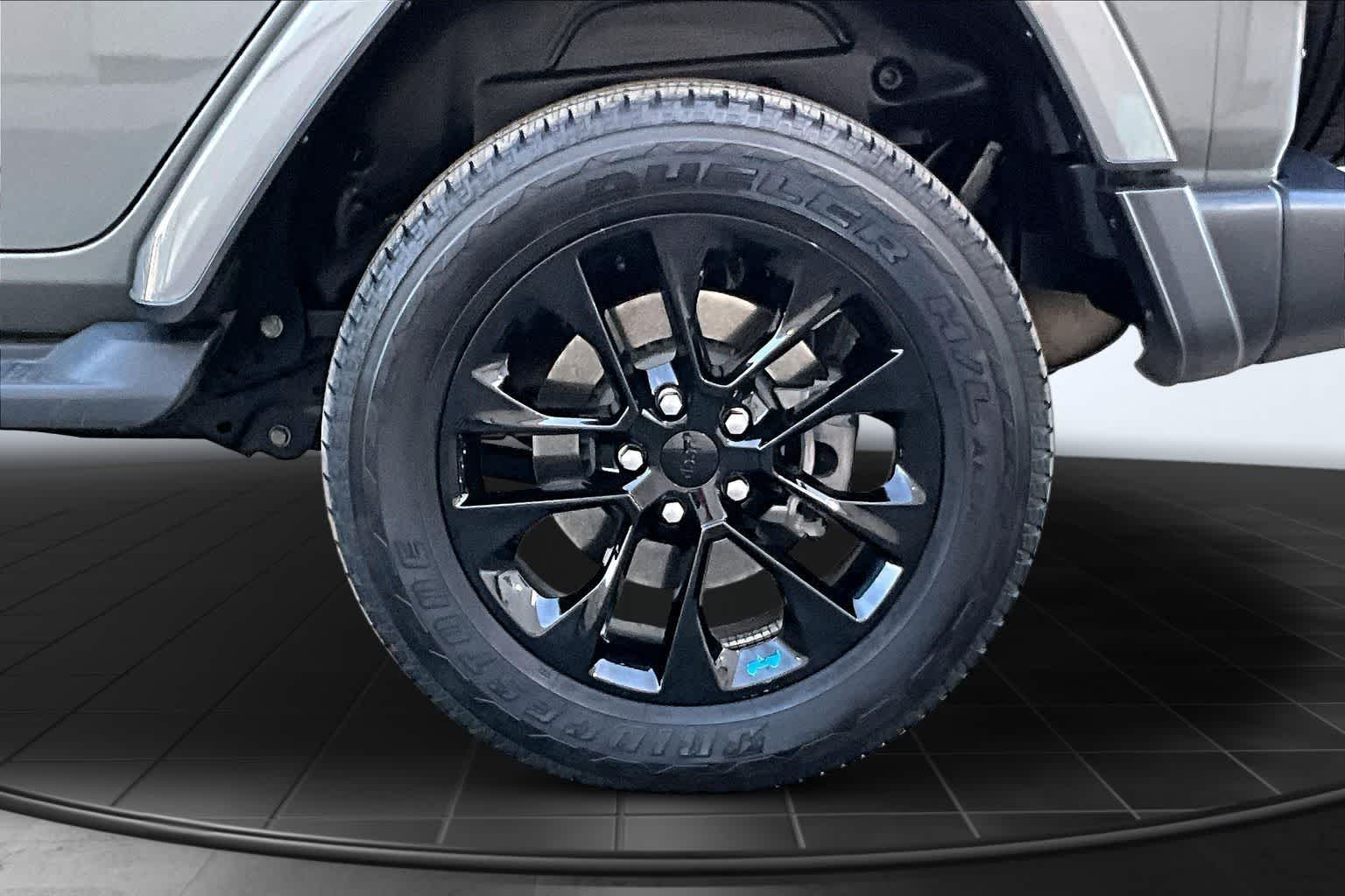 Thumbnail: 2023 Jeep Wrangler - 36