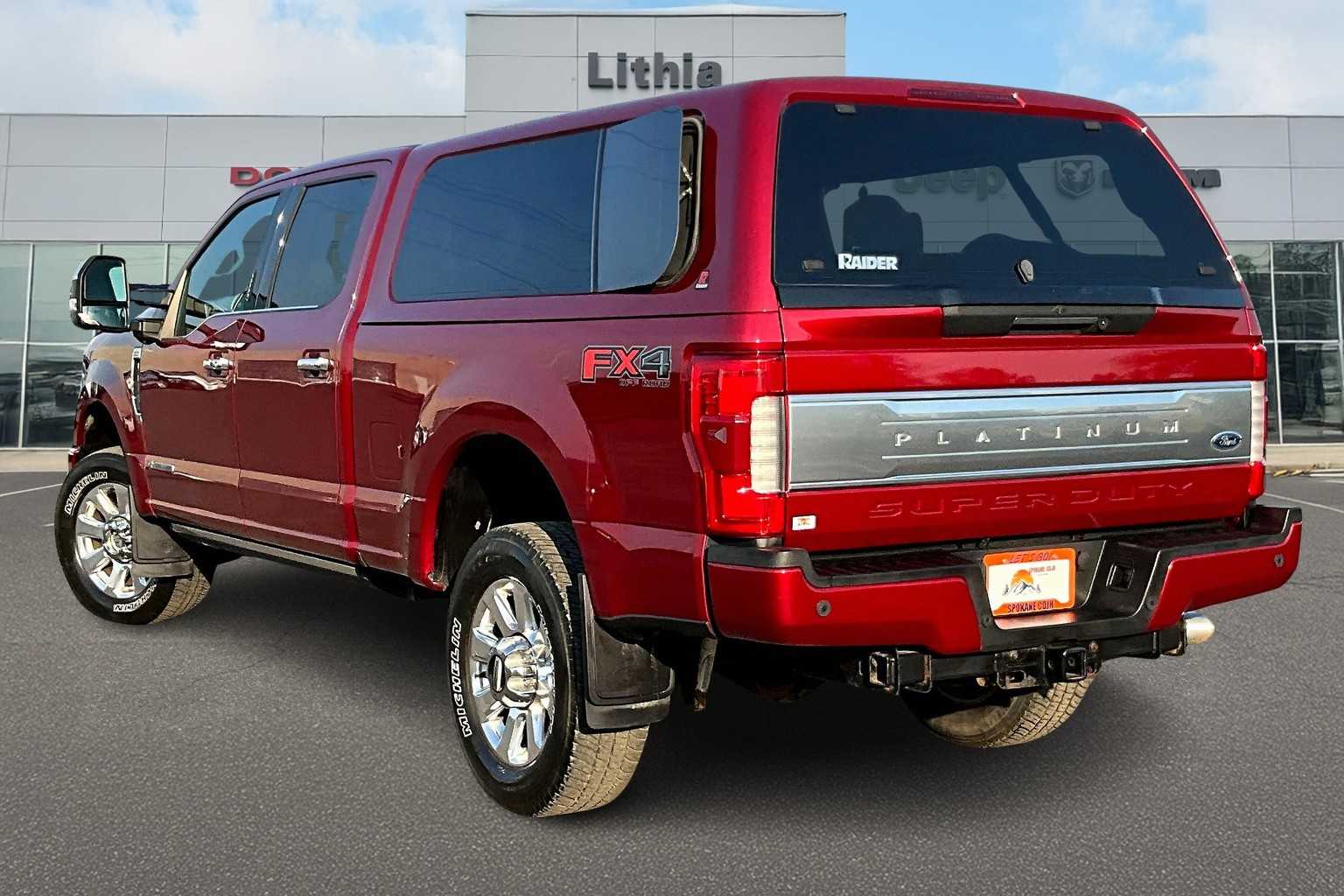 2017 Ford F-350 Platinum photo 2
