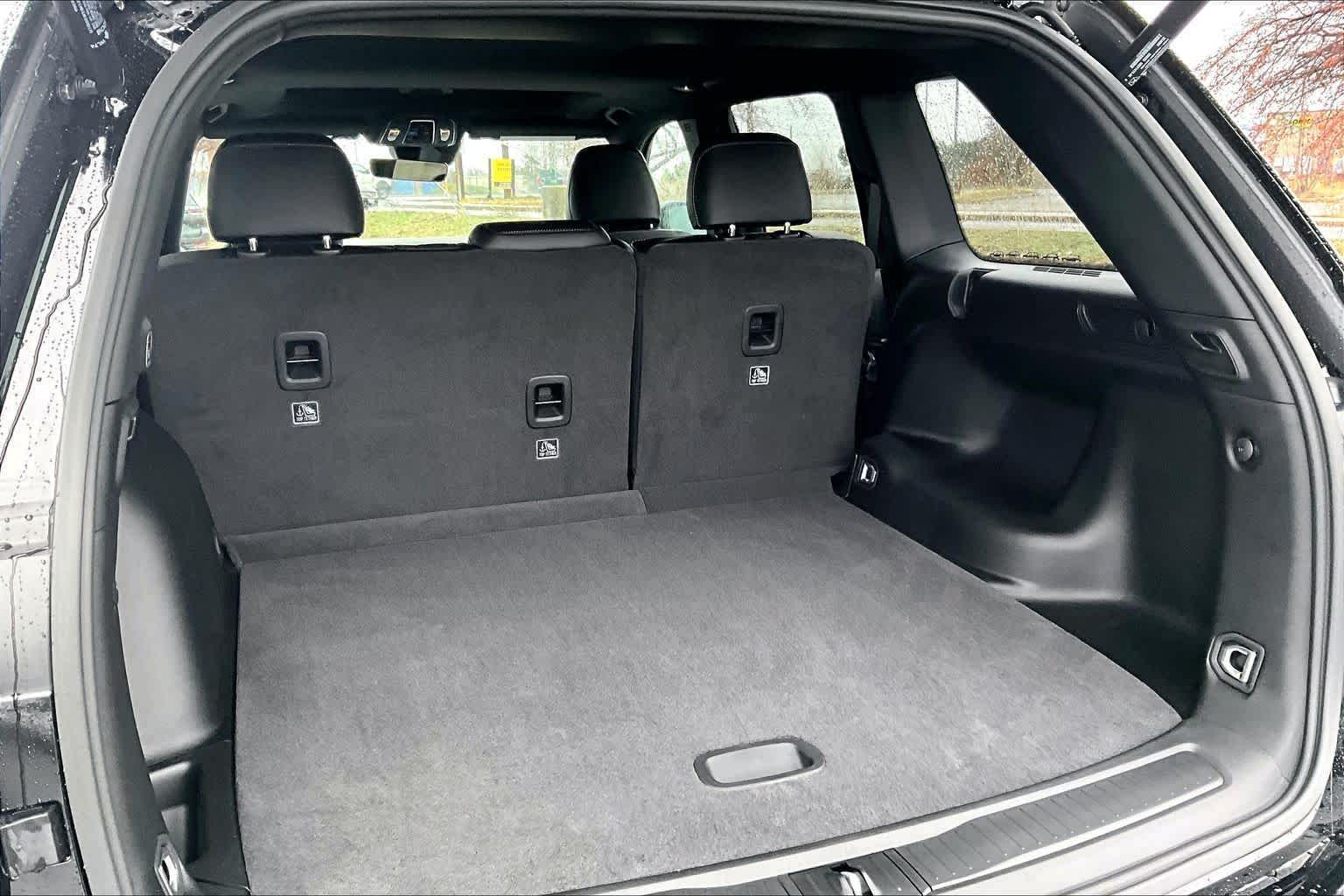 Thumbnail: 2025 Jeep Grand Cherokee - 19