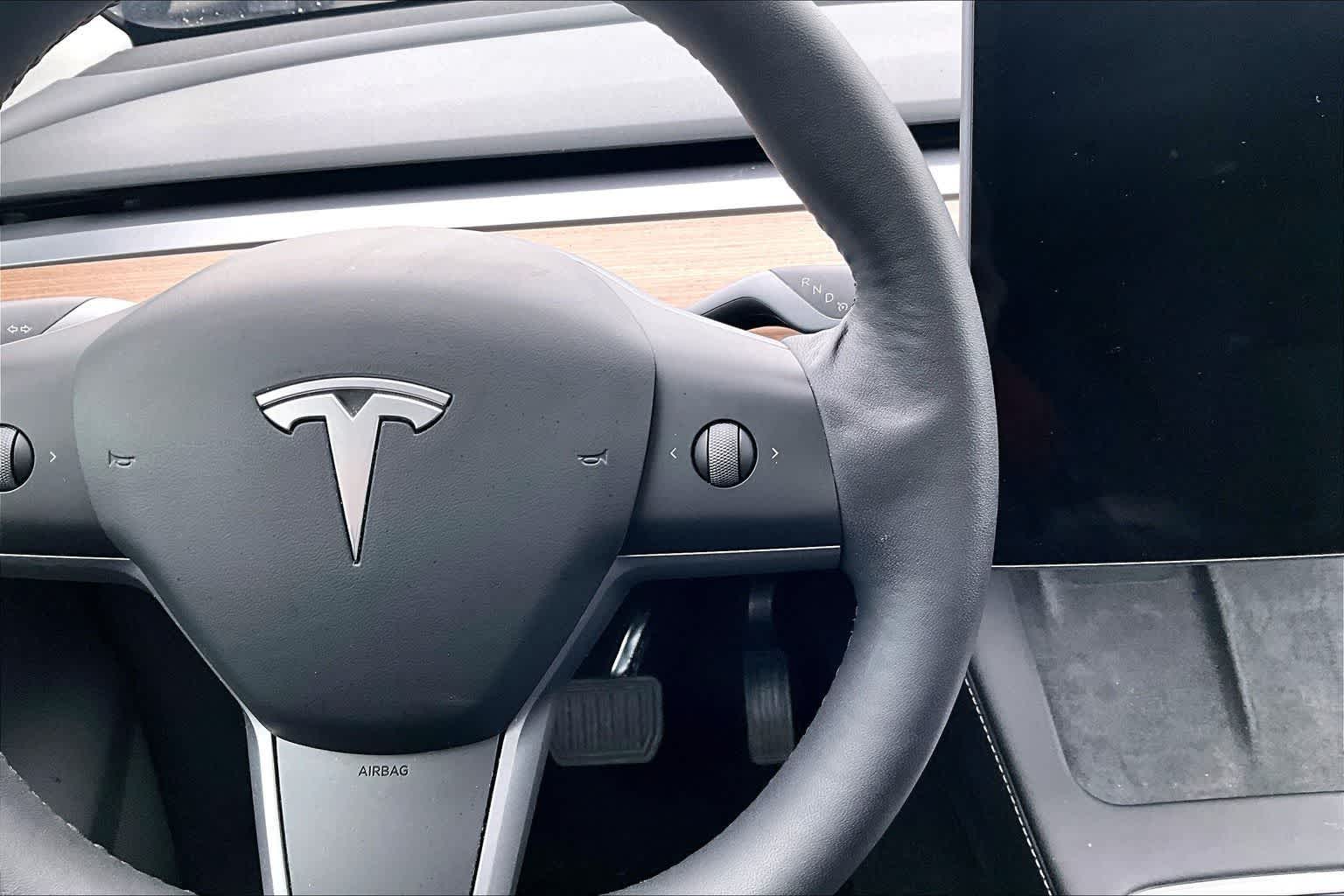 Thumbnail: 2023 Tesla Model Y - 26