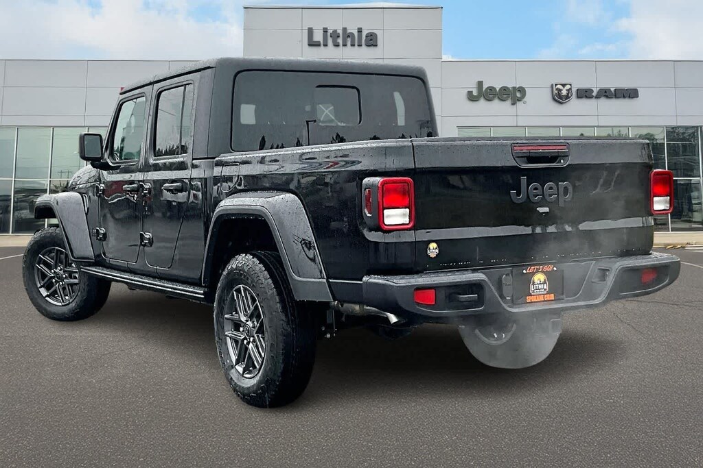 New 2026 Jeep Gladiator Sport S Pickup