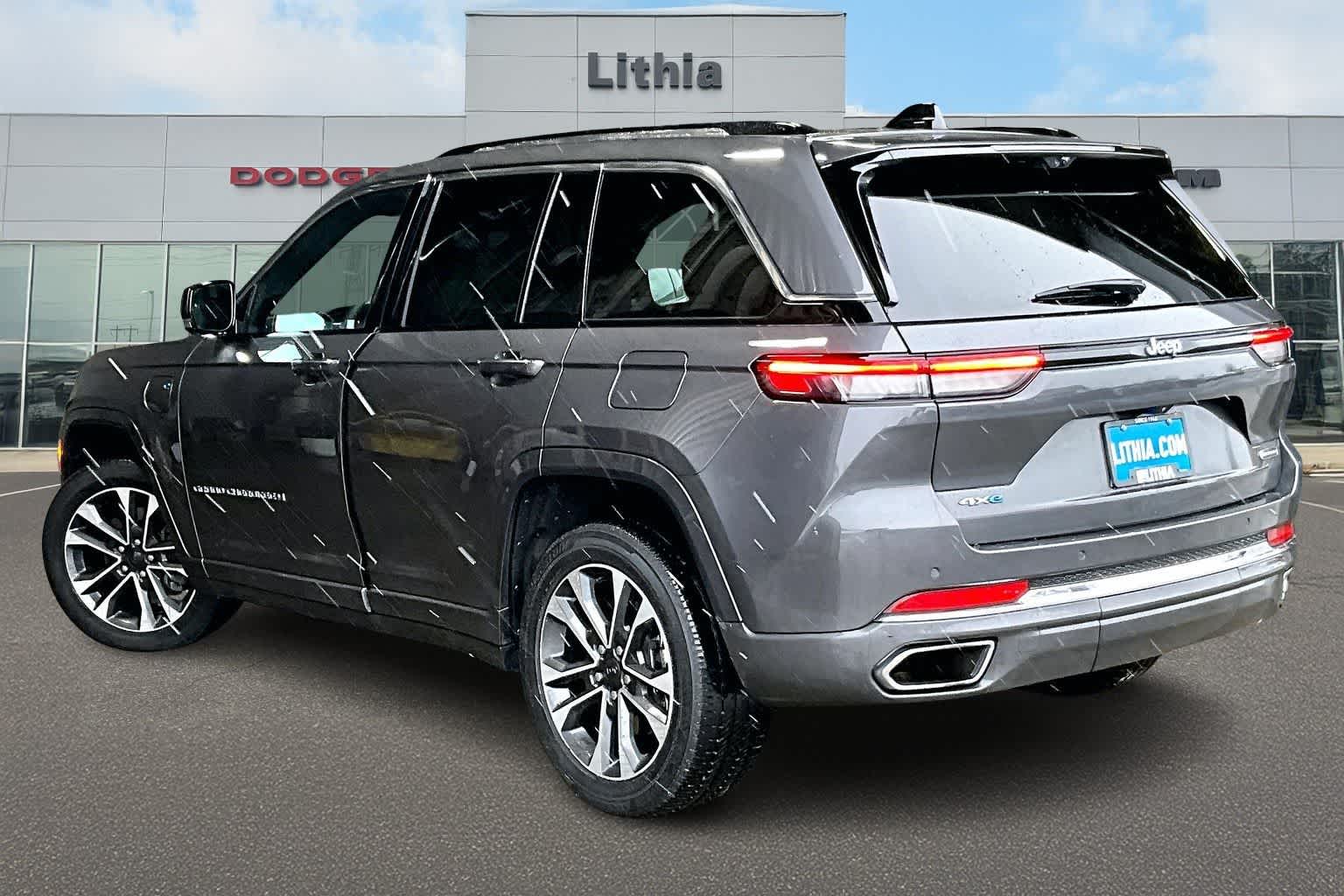 Thumbnail: 2022 Jeep Grand Cherokee - 4