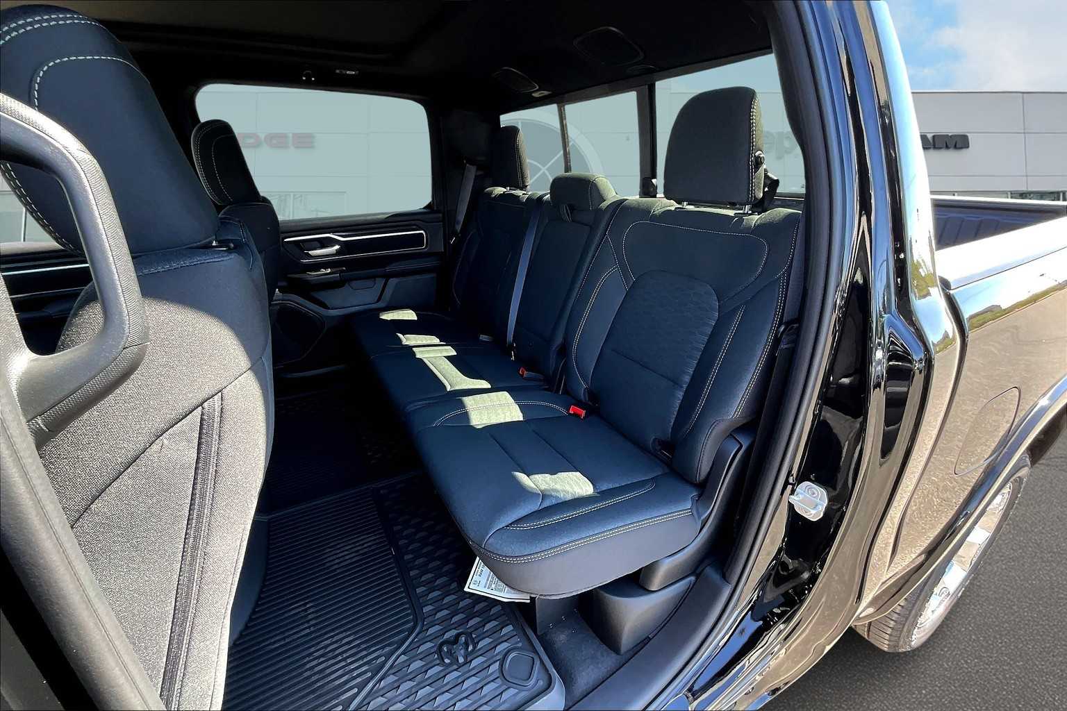 Thumbnail: 2026 RAM 1500 - 13