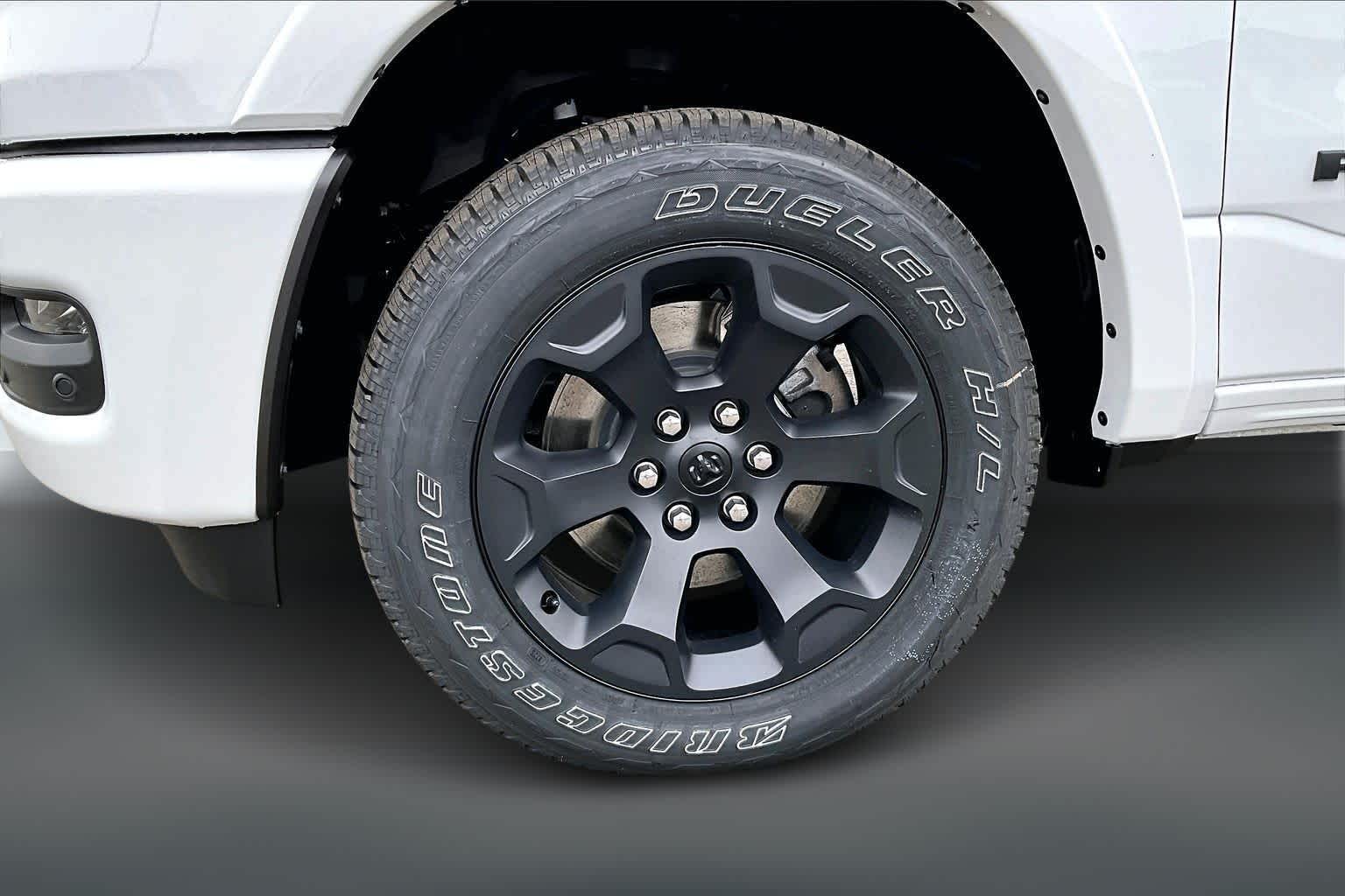 Thumbnail: 2026 RAM 1500 - 8