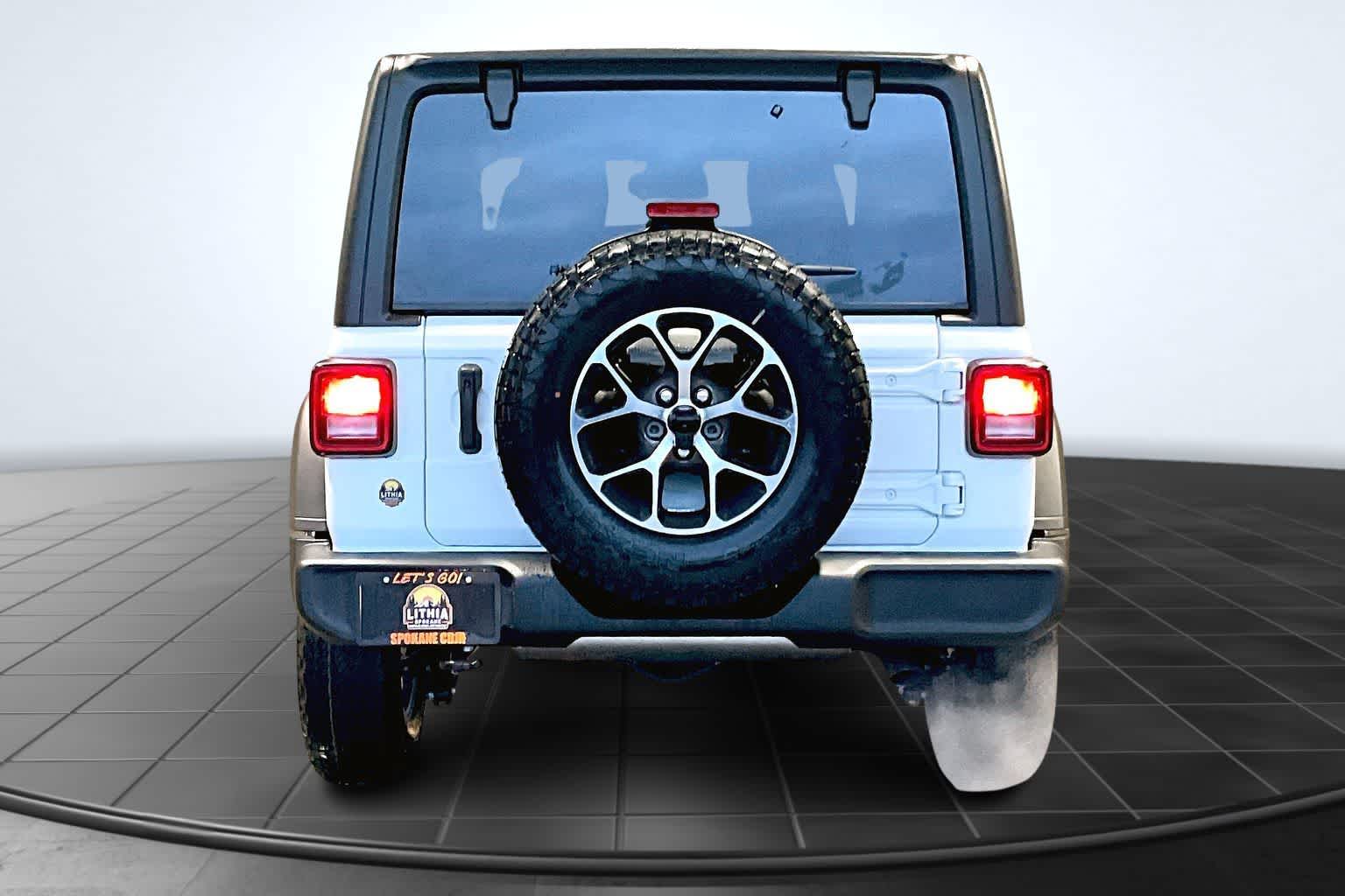 Thumbnail: 2026 Jeep Wrangler - 5