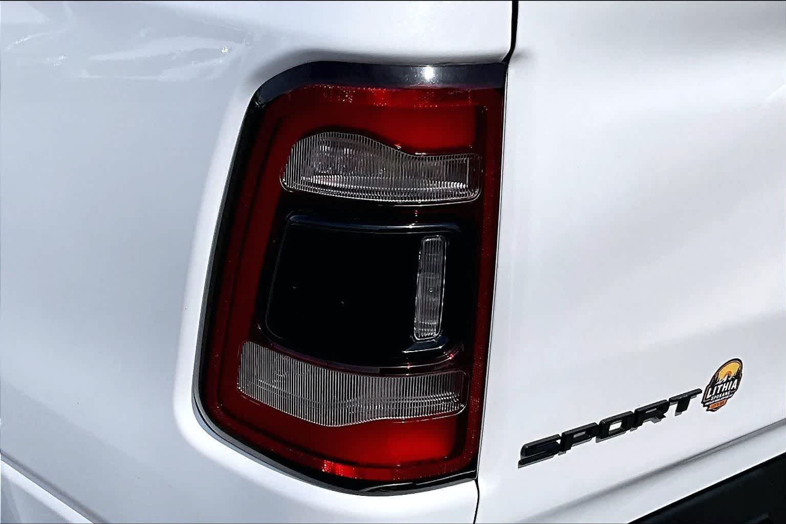 Thumbnail: 2019 RAM 1500 - 32