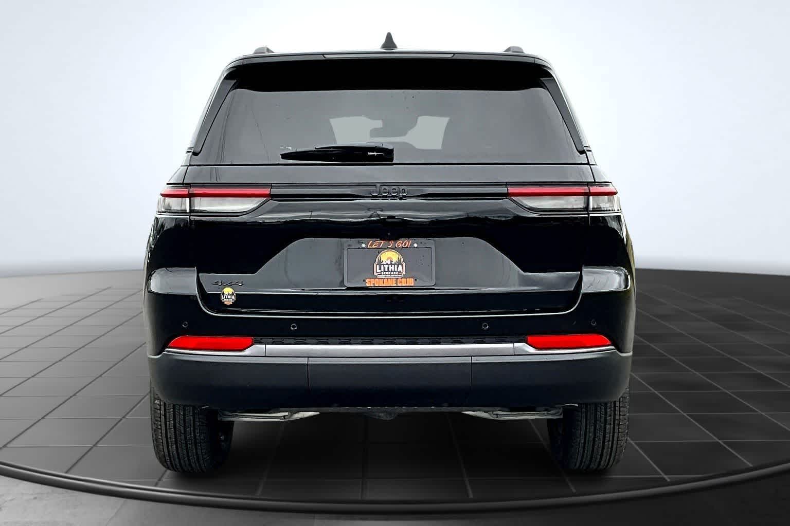Thumbnail: 2026 Jeep Grand Cherokee - 5
