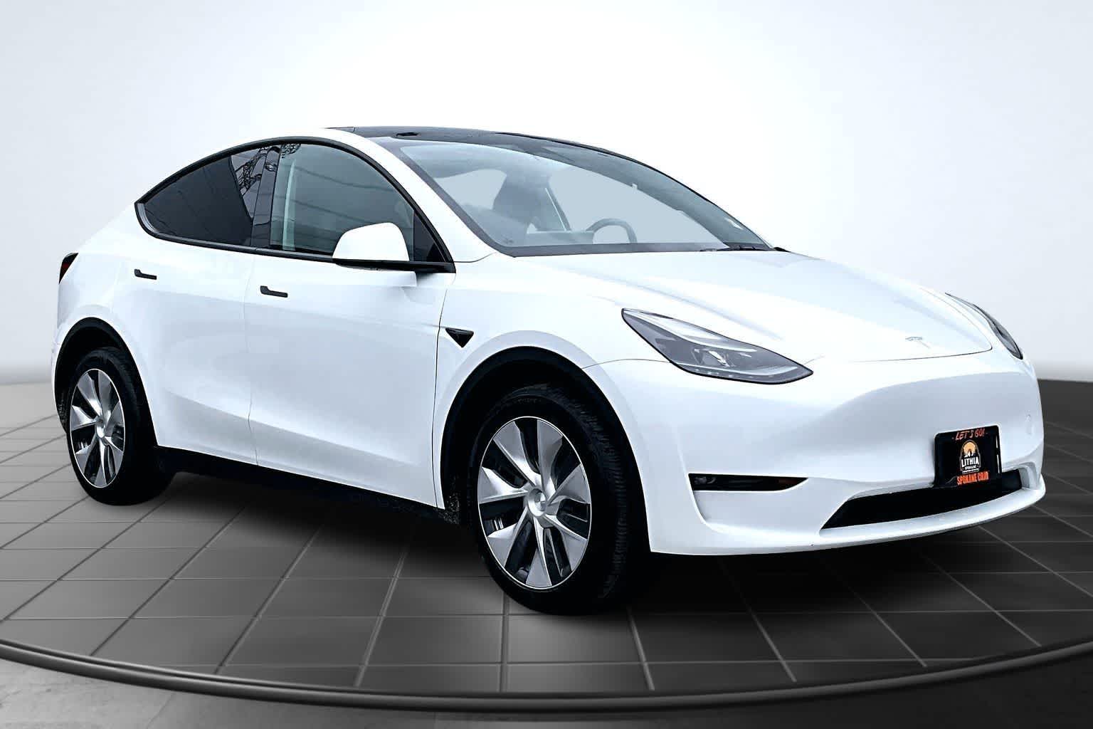 Thumbnail: 2023 Tesla Model Y - 22