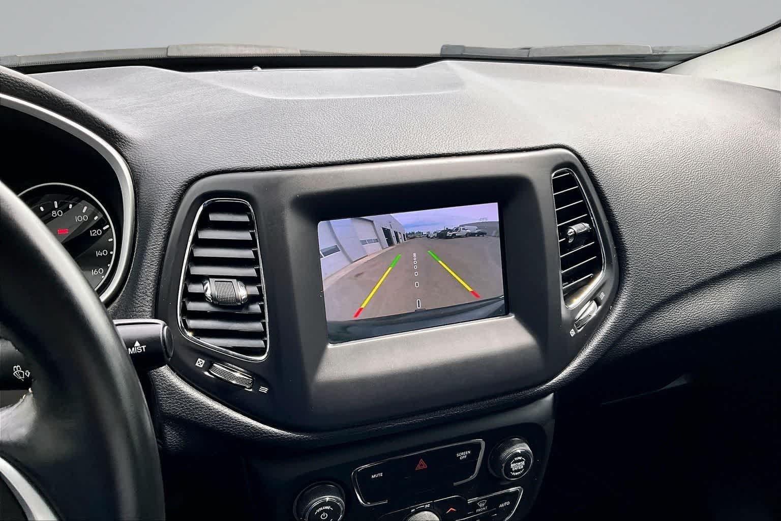 Thumbnail: 2018 Jeep Compass - 26