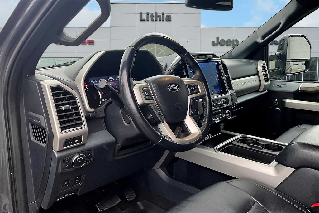 Used 2022 Ford Super Duty F-350 SRW Lariat Truck