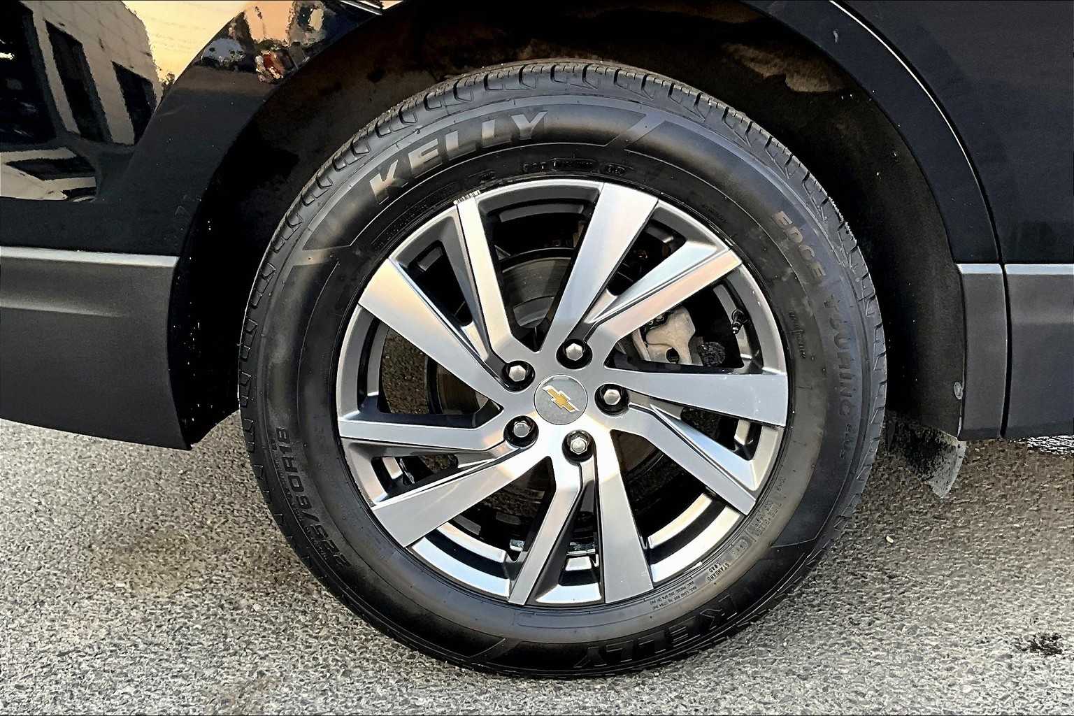 Thumbnail: 2024 Chevrolet Equinox - 35