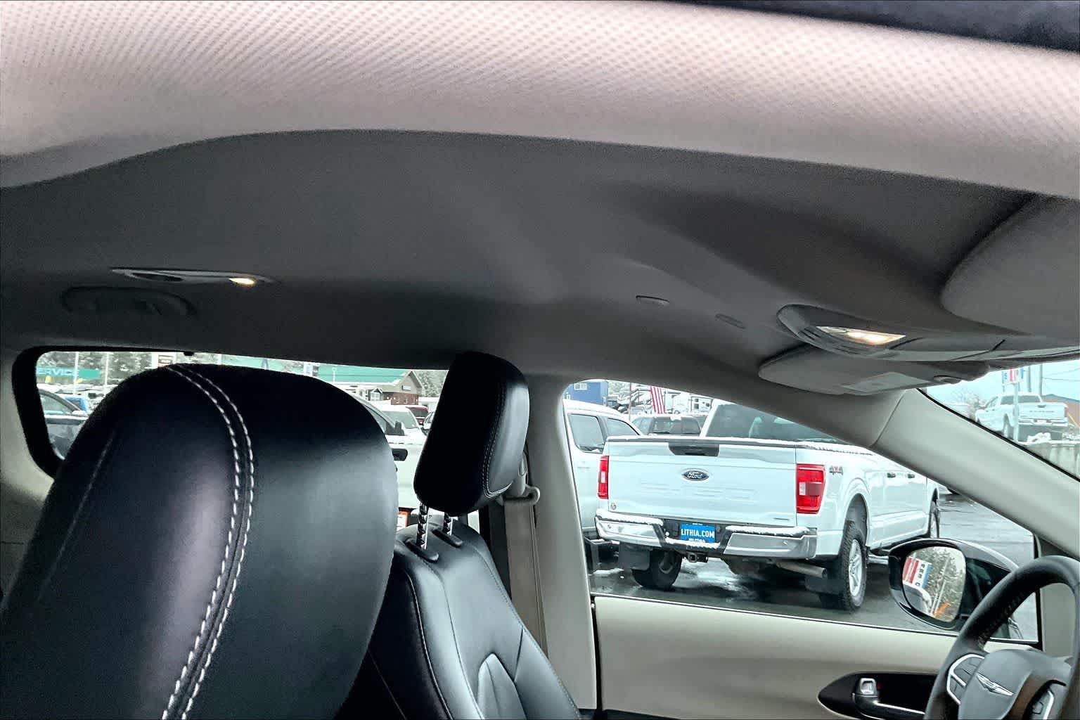 Thumbnail: 2024 Chrysler Pacifica - 30