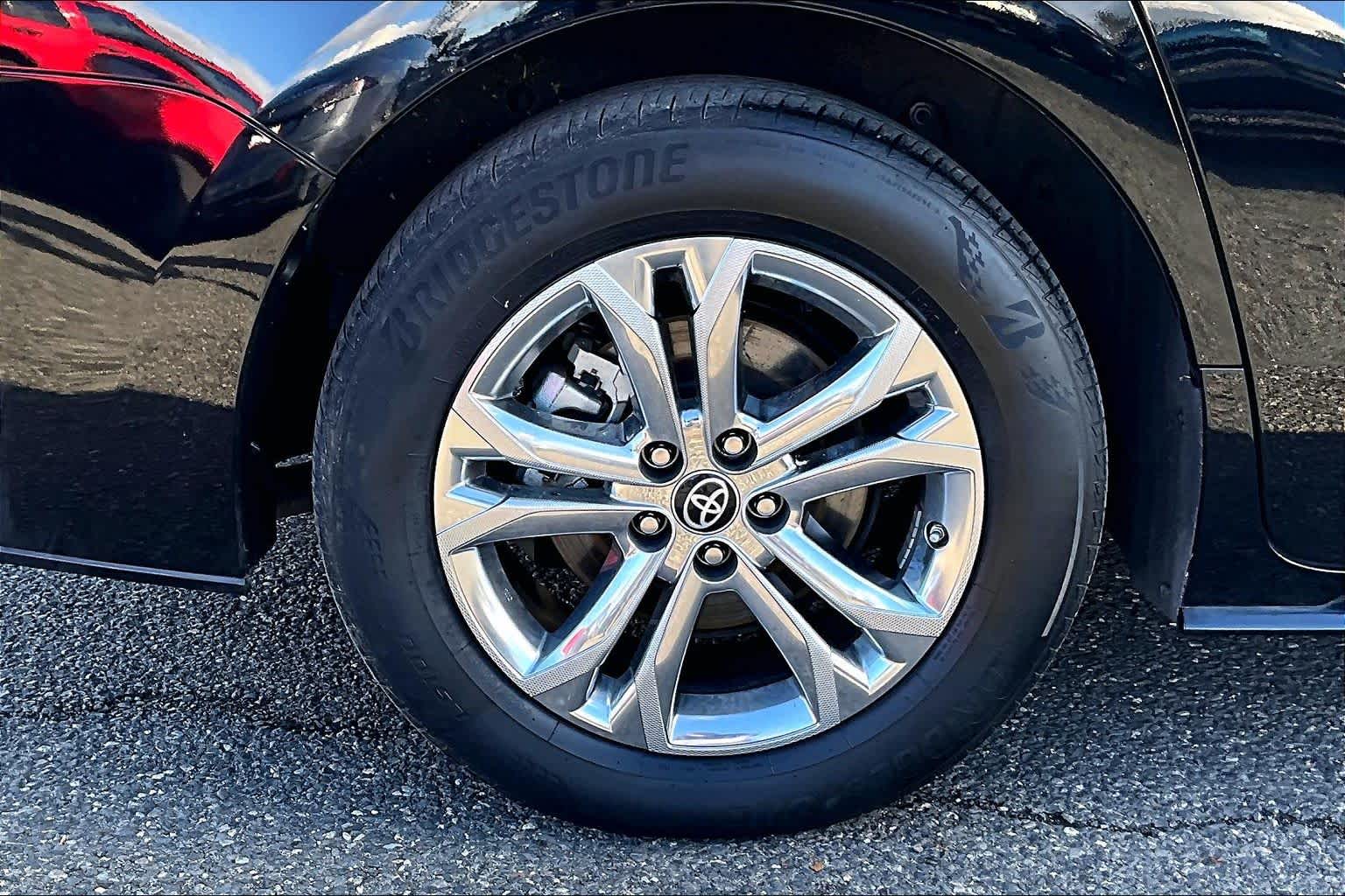 Thumbnail: 2022 Toyota Sienna - 35