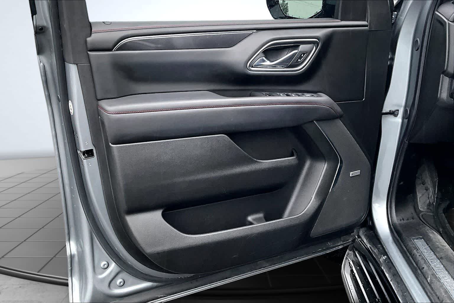 Thumbnail: 2023 Chevrolet Suburban - 28