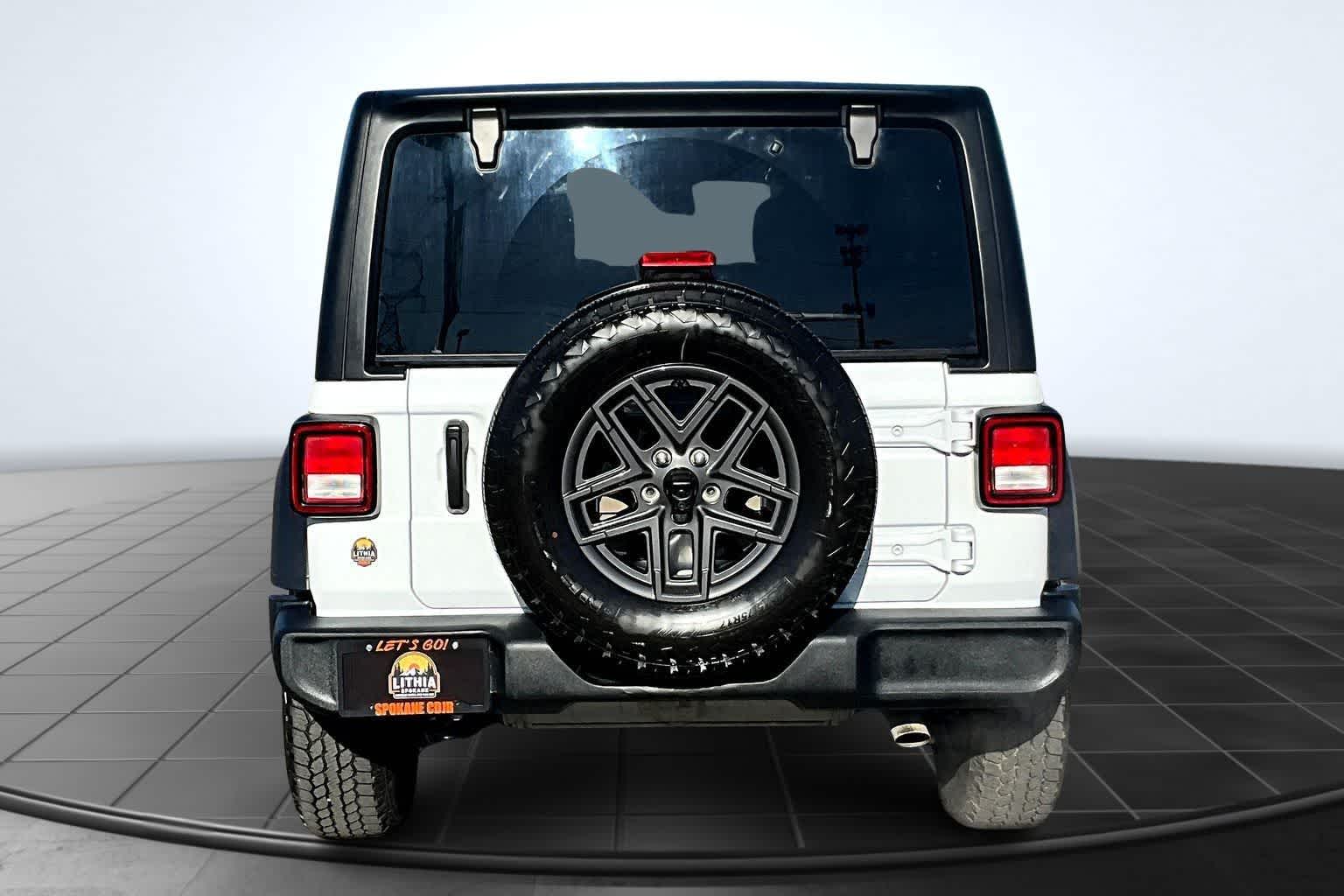 Thumbnail: 2024 Jeep Wrangler - 5