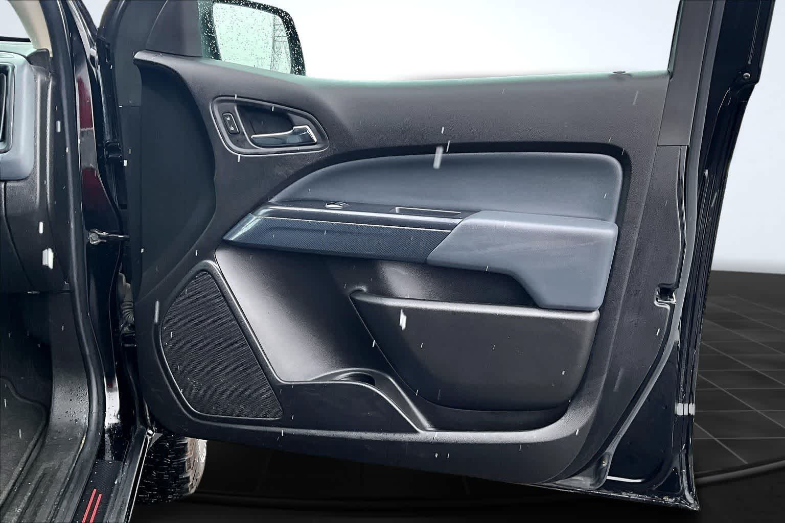 Thumbnail: 2019 Chevrolet Colorado - 29