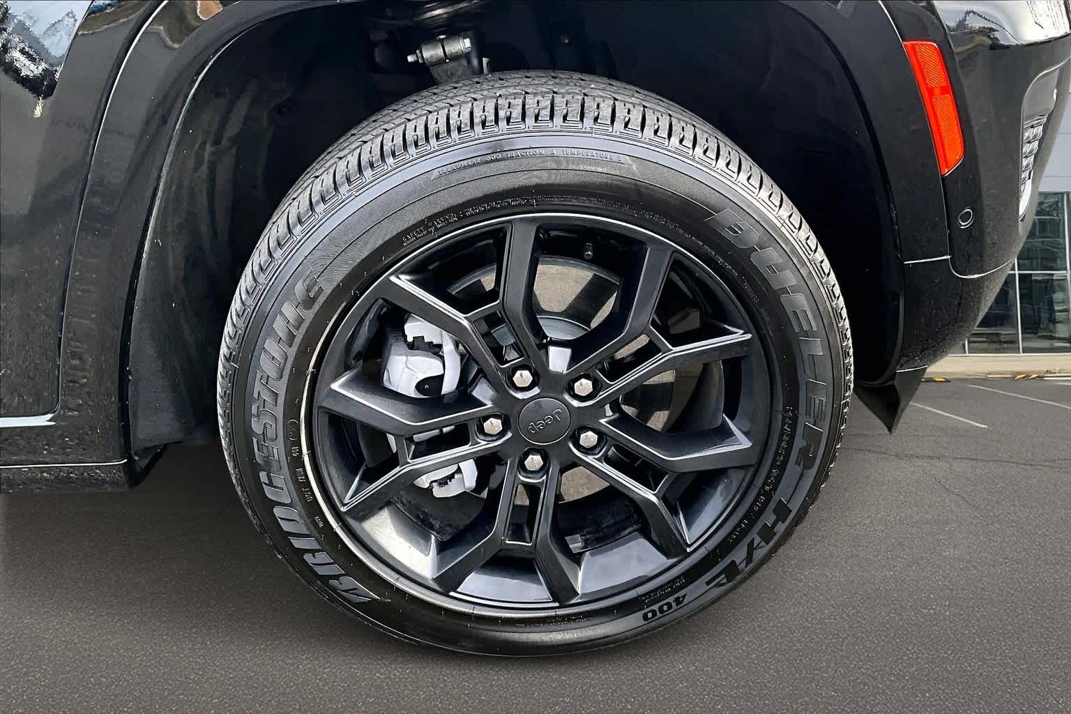 Thumbnail: 2023 Jeep Grand Cherokee - 34