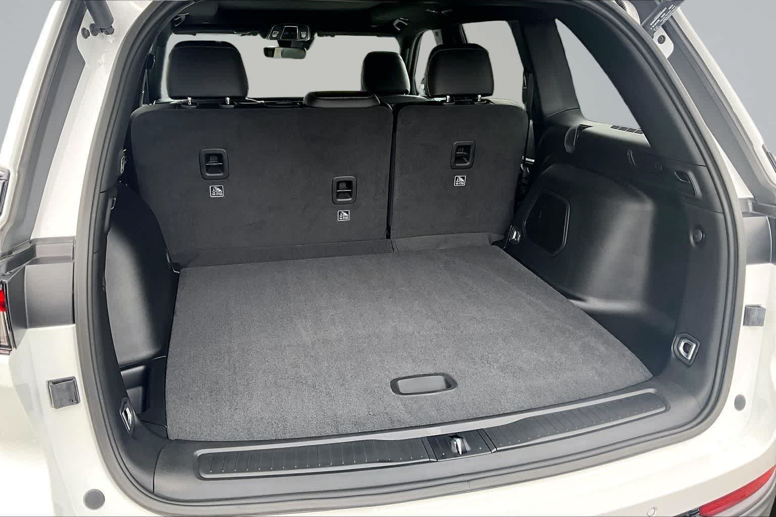 Thumbnail: 2026 Jeep Grand Cherokee - 19