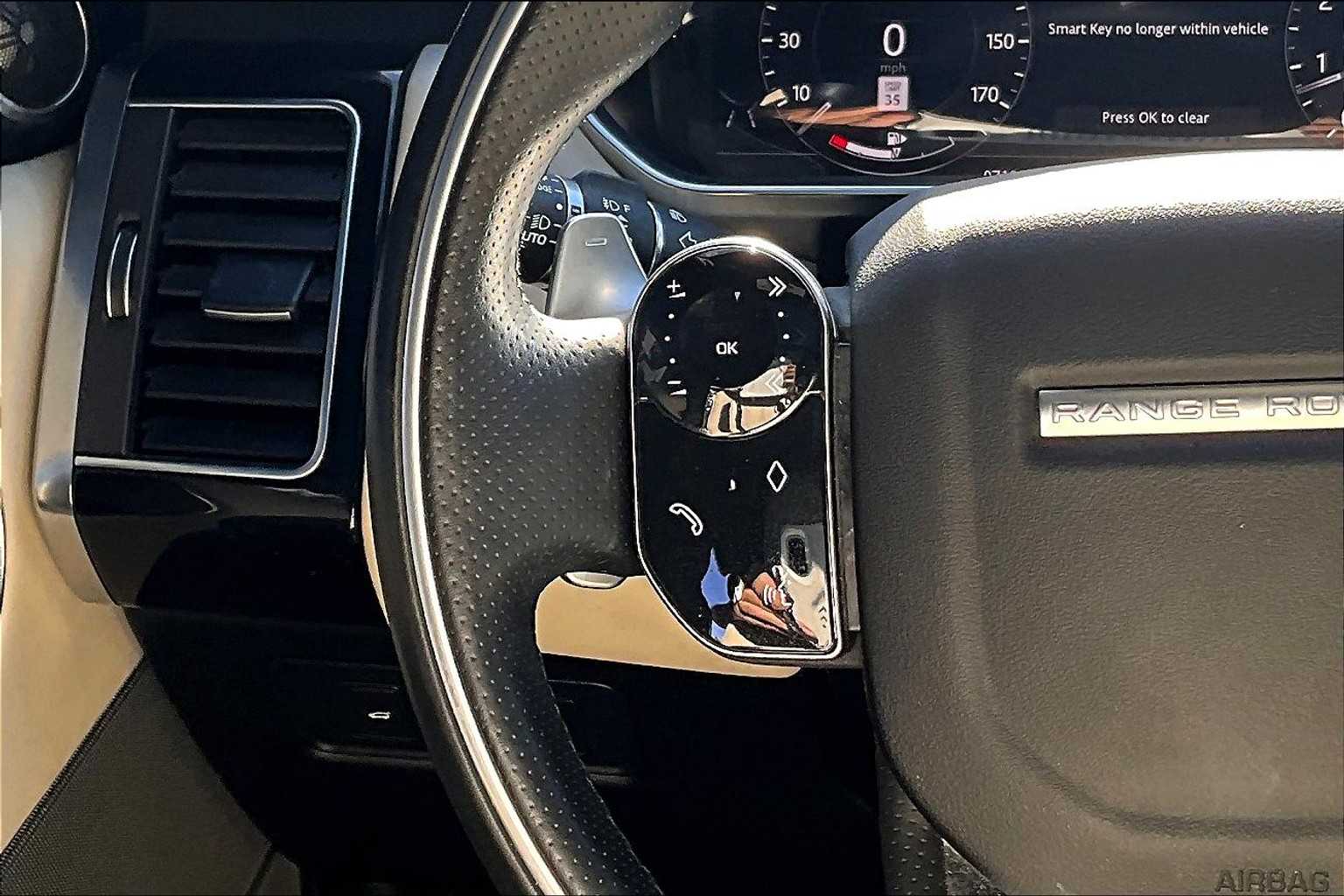 Thumbnail: 2020 Land Rover Range Rover Sport - 25