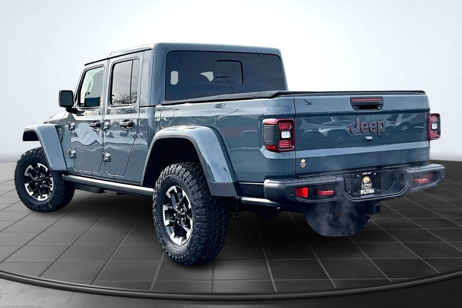 Thumbnail: 2026 Jeep Gladiator - 4