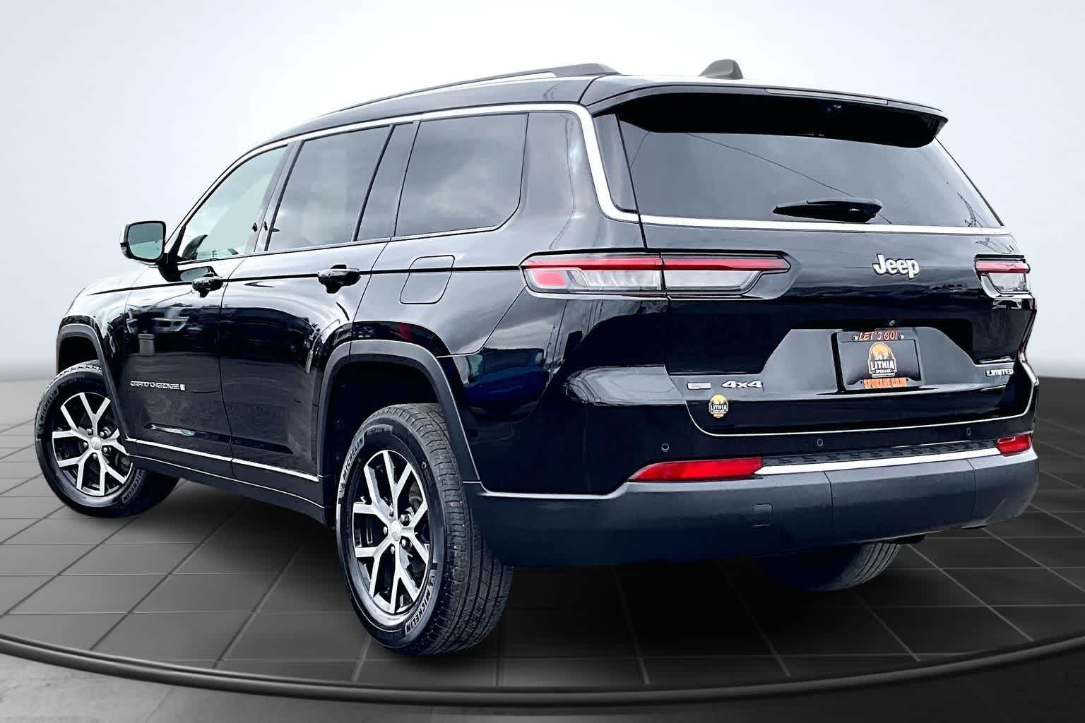 Thumbnail: 2023 Jeep Grand Cherokee L - 4