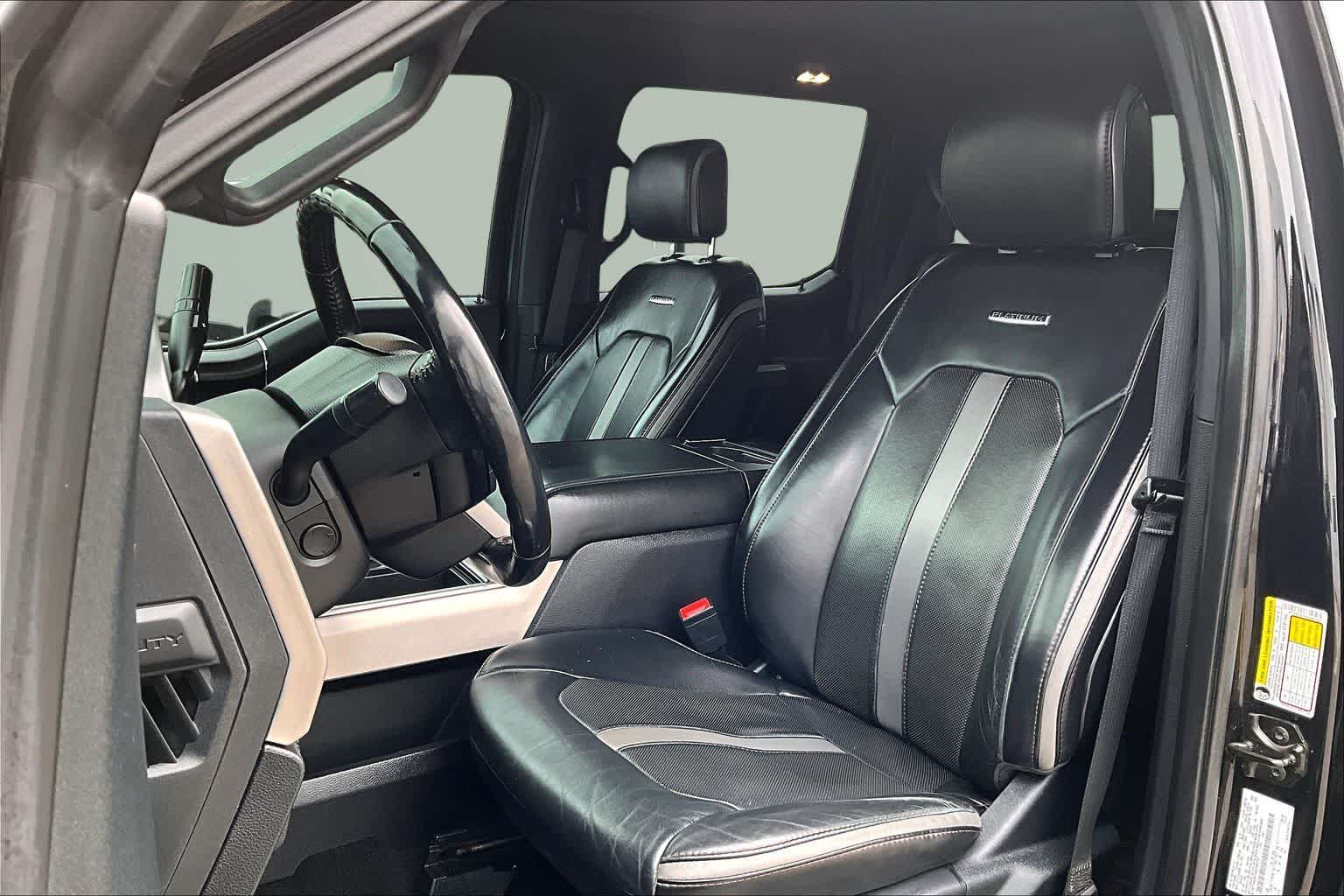 Thumbnail: 2019 Ford Econoline - 11