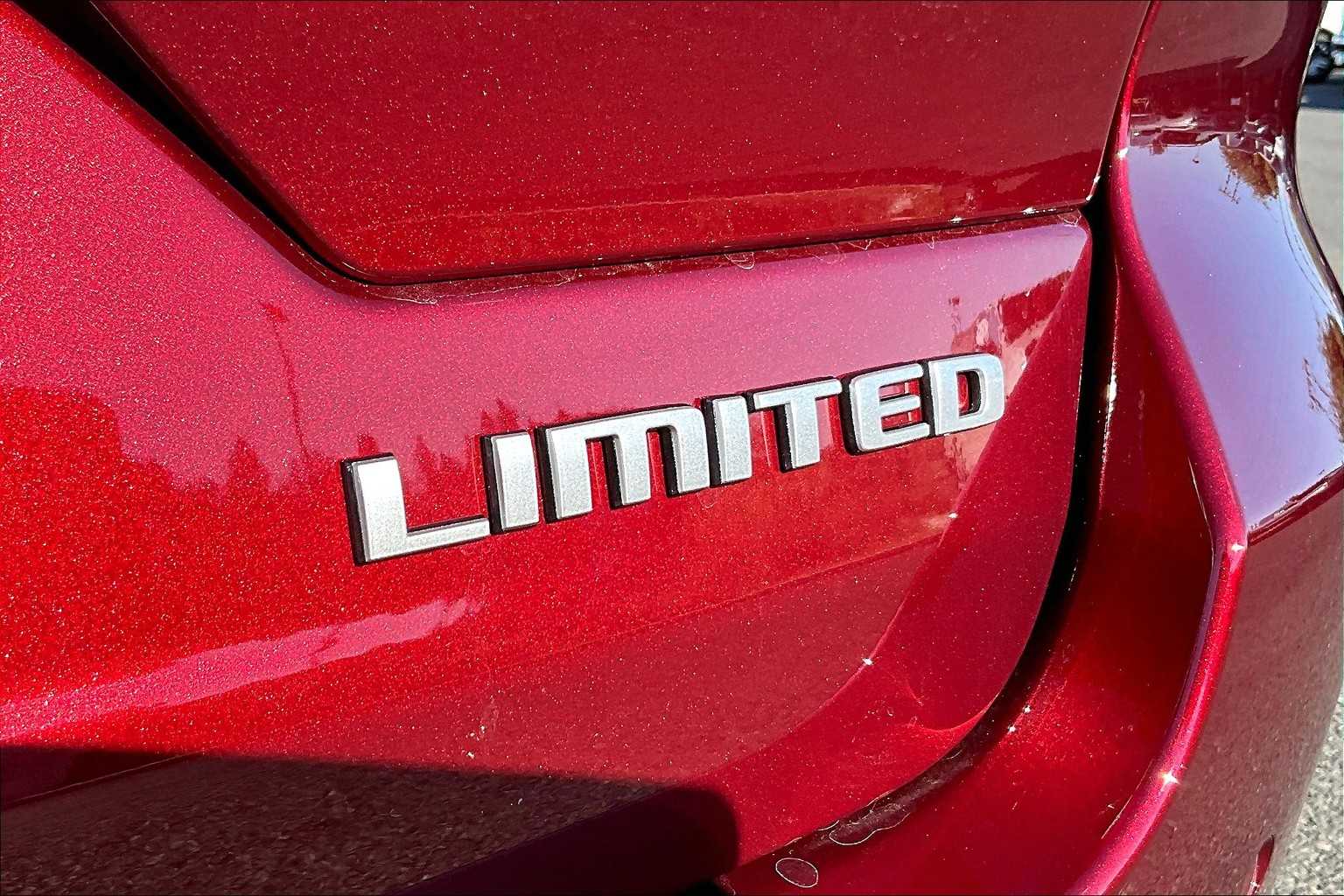 Thumbnail: 2025 Jeep Grand Cherokee - 7