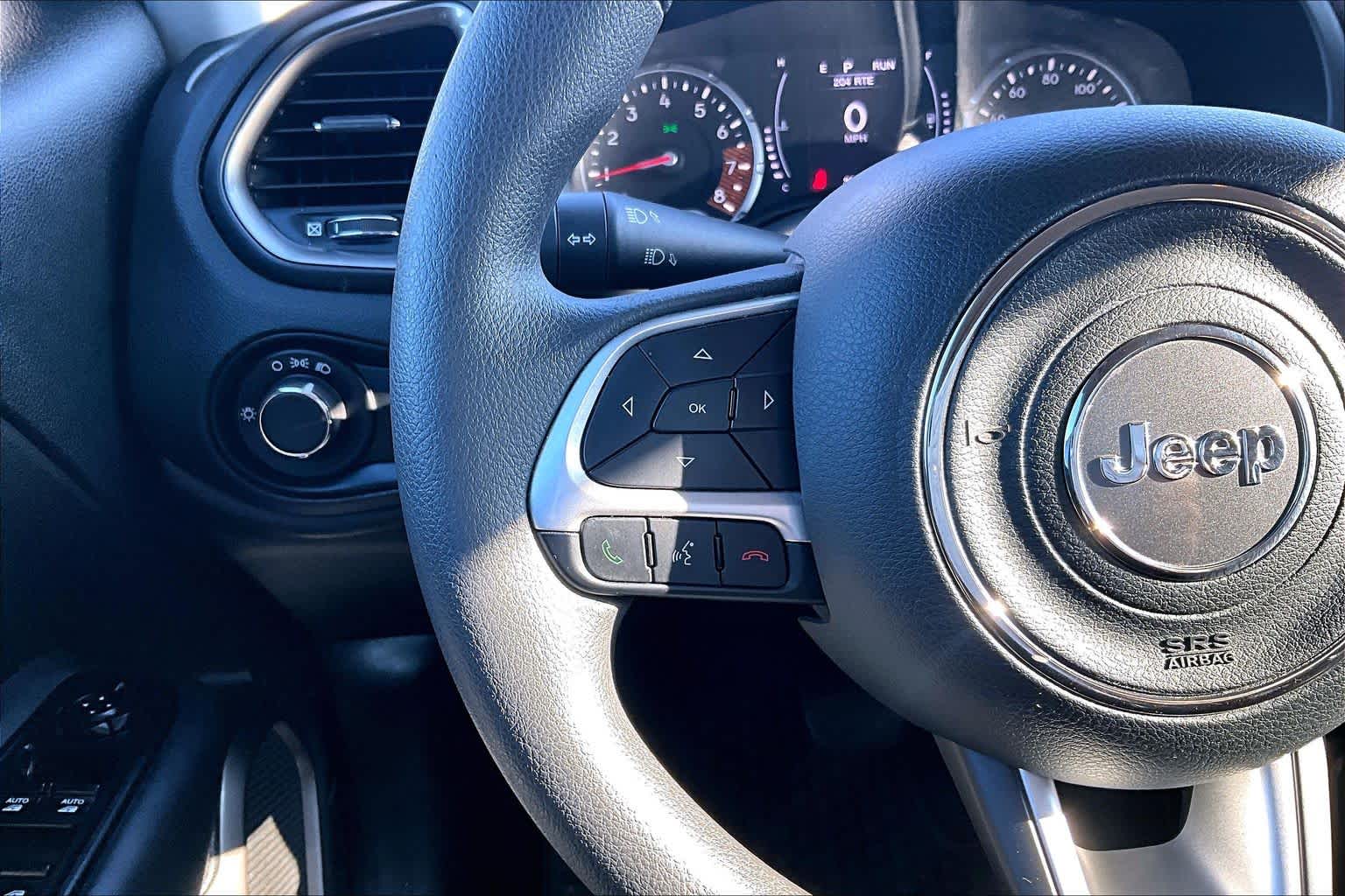 Thumbnail: 2023 Jeep Renegade - 25