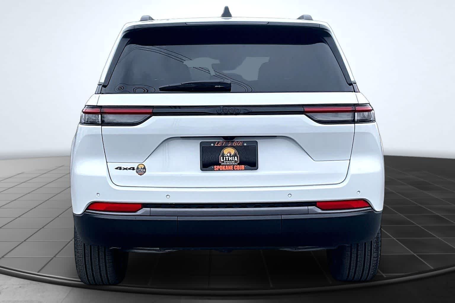 Thumbnail: 2026 Jeep Grand Cherokee - 5