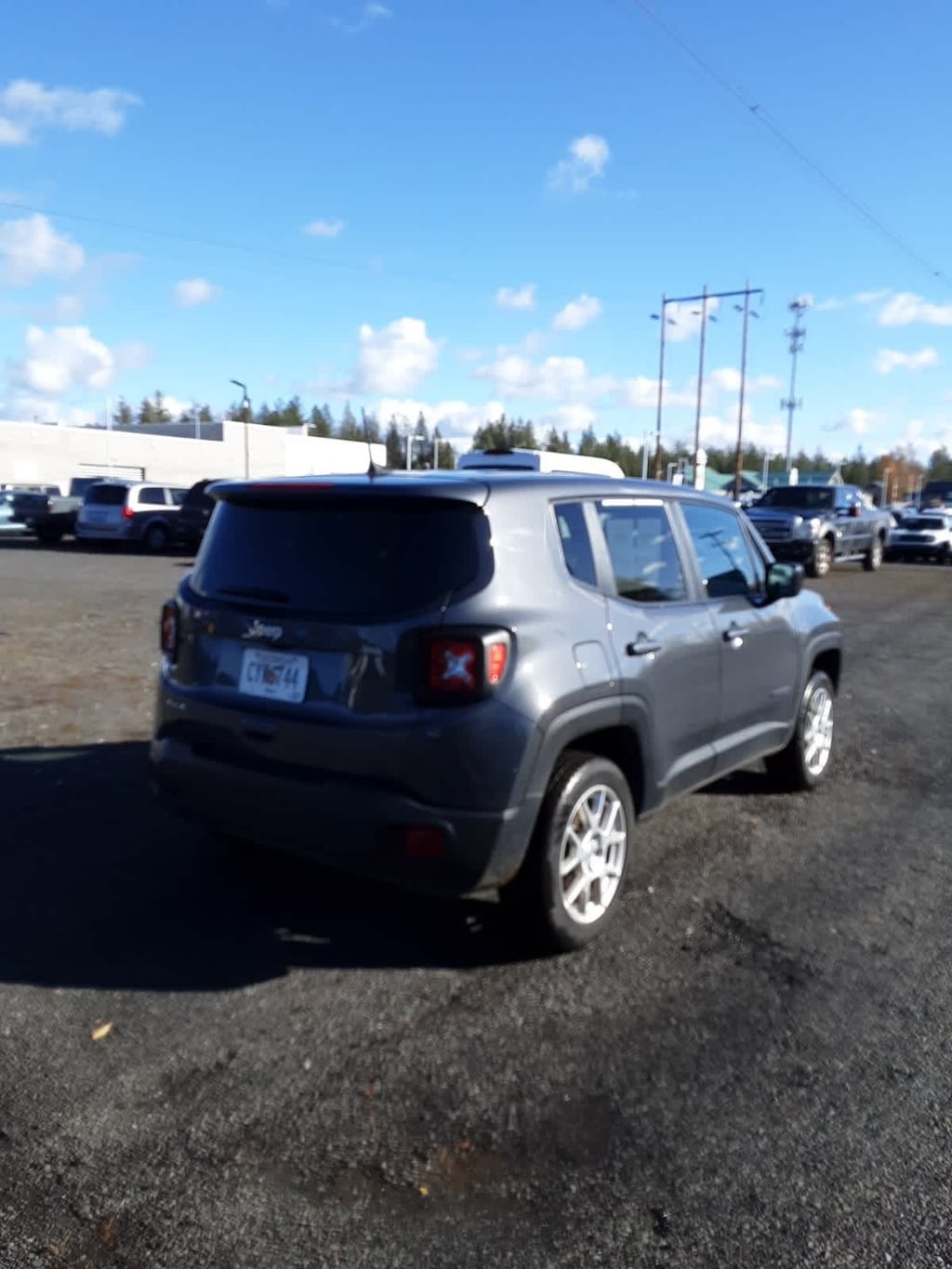 Used 2023 Jeep Renegade Latitude SUV