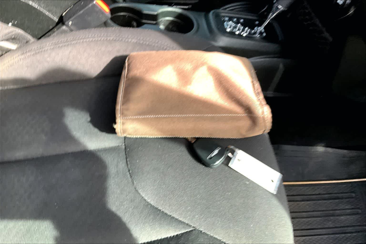 Thumbnail: 2017 Jeep Wrangler - 20