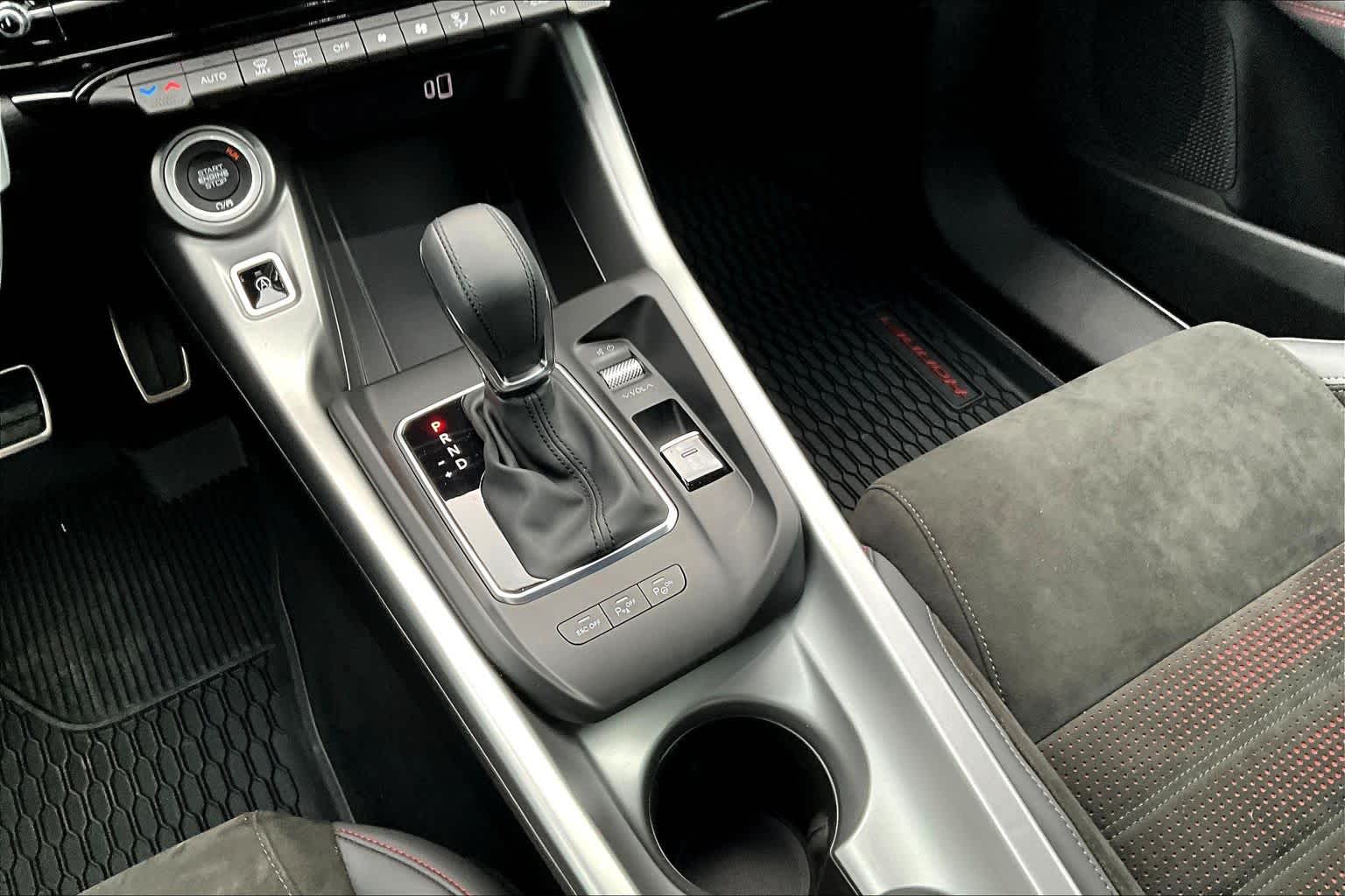 Thumbnail: 2025 Dodge Hornet - 17