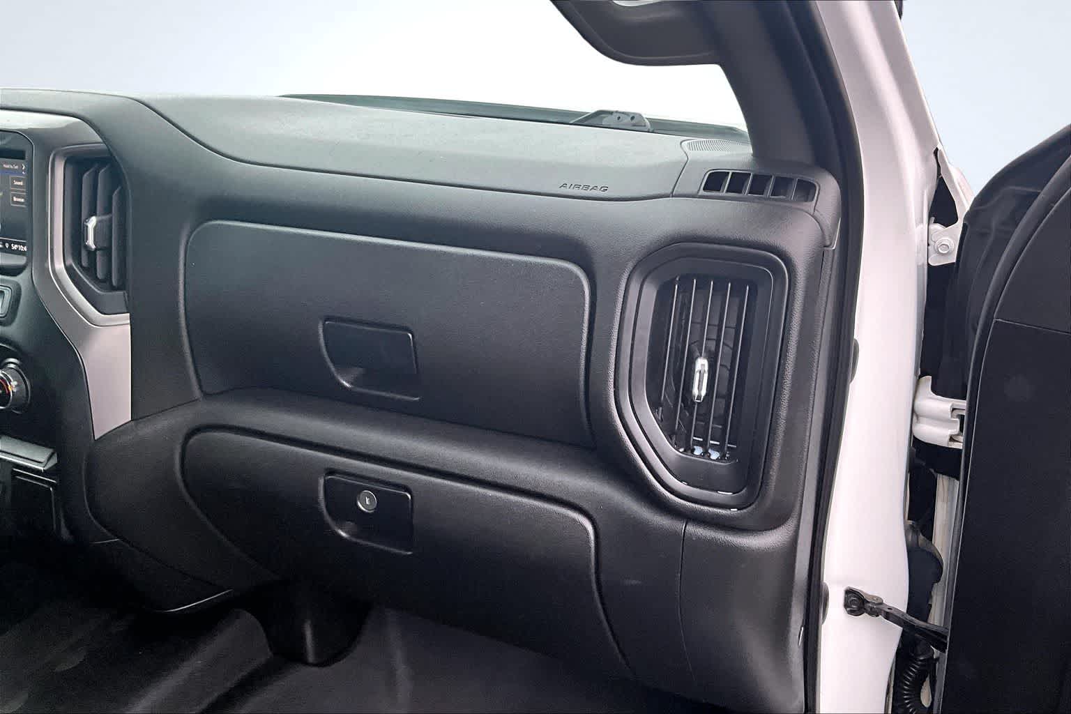 Thumbnail: 2021 Chevrolet Silverado 1500 - 24