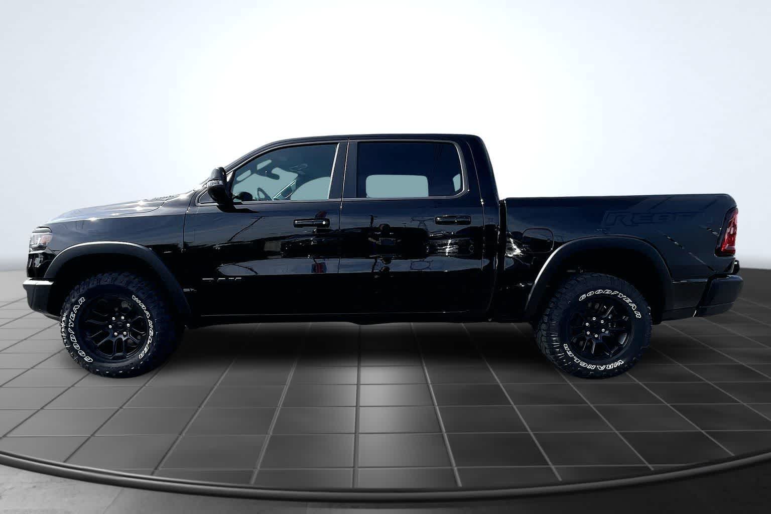 Thumbnail: 2026 RAM 1500 - 3