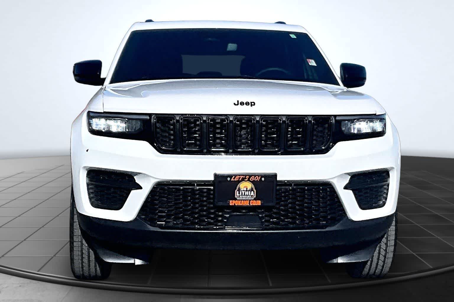 Thumbnail: 2023 Jeep Grand Cherokee - 6