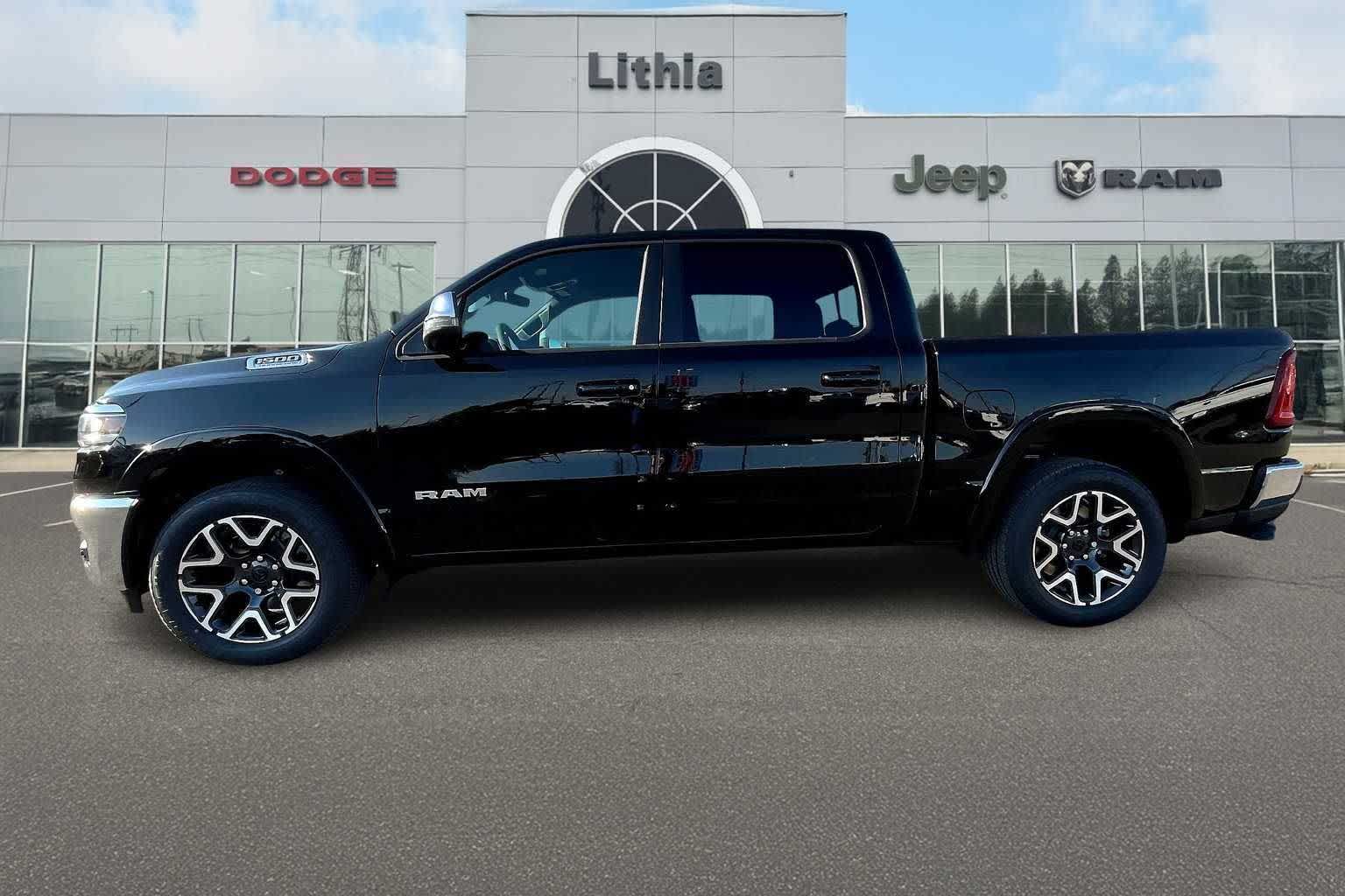 Thumbnail: 2026 RAM 1500 - 4