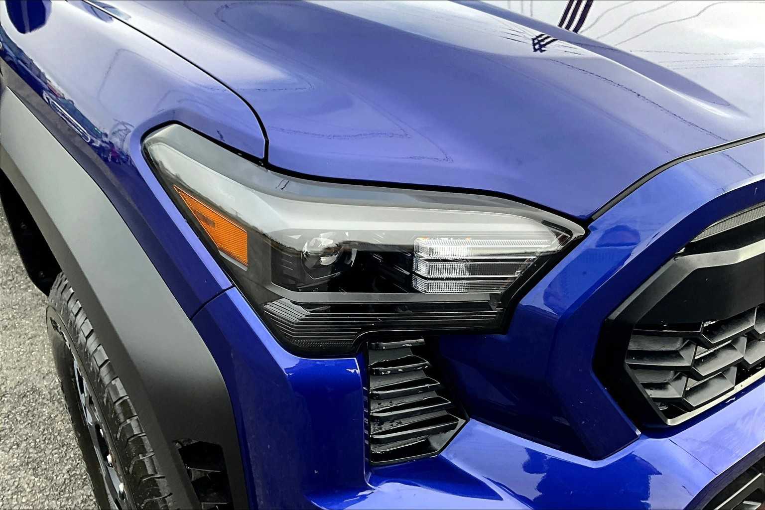 Thumbnail: 2025 Toyota Tacoma - 31