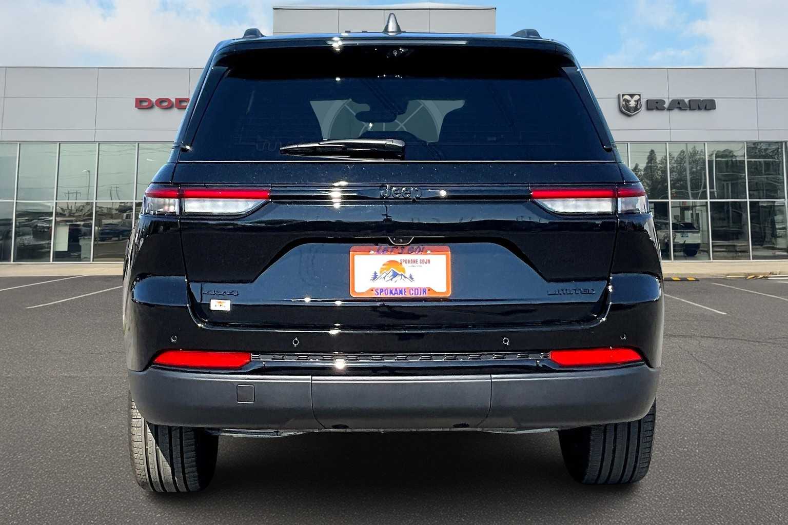 Thumbnail: 2025 Jeep Grand Cherokee - 5