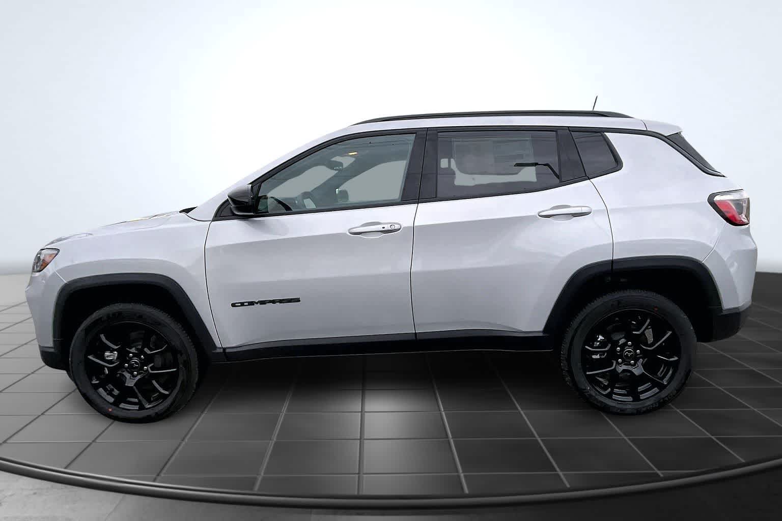 Thumbnail: 2026 Jeep Compass - 3
