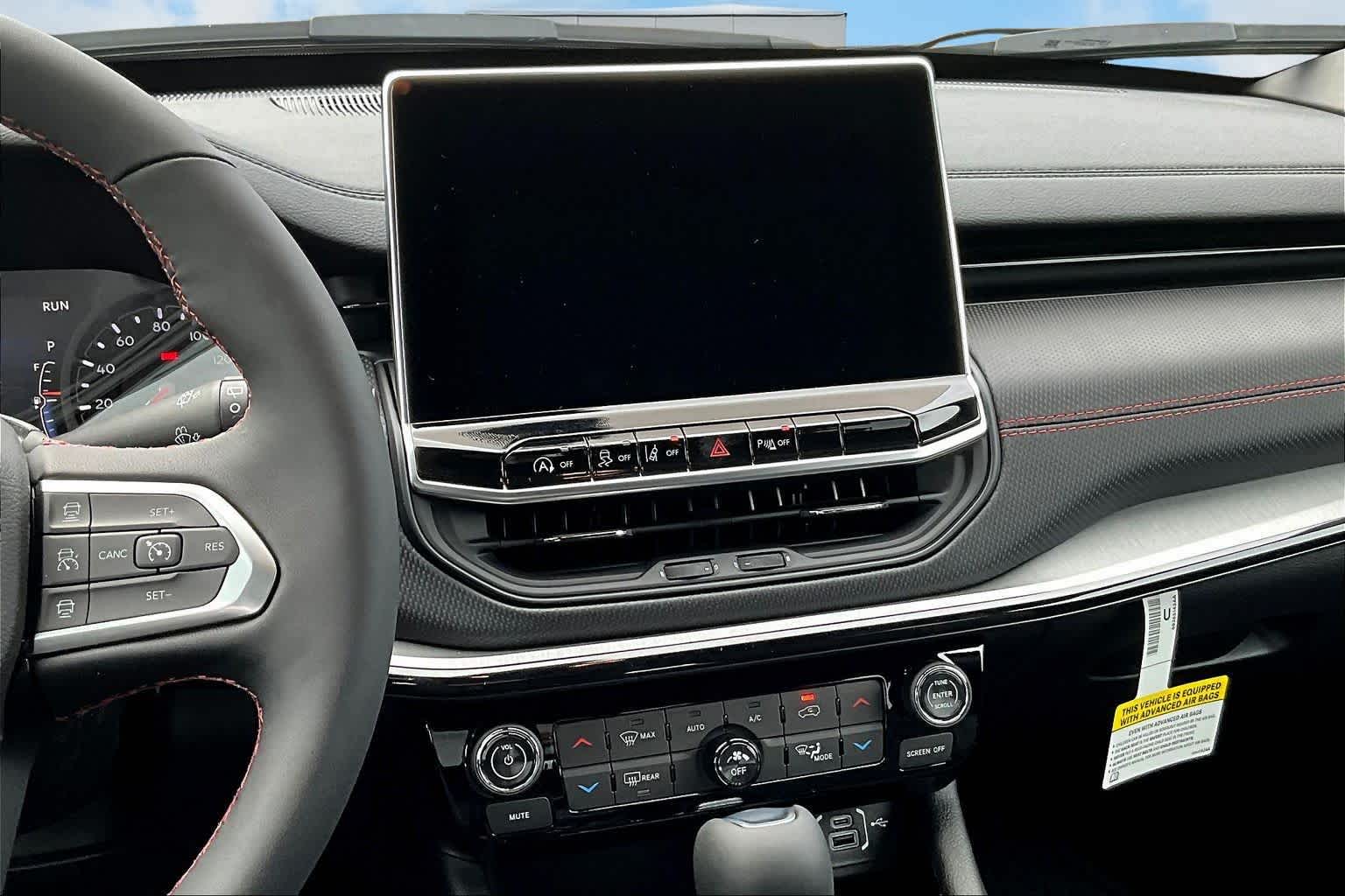 Thumbnail: 2026 Jeep Compass - 20