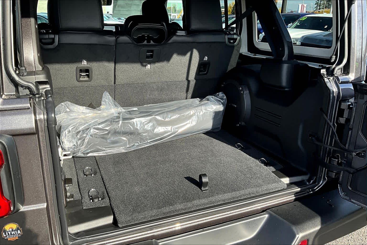 Thumbnail: 2026 Jeep Wrangler - 19