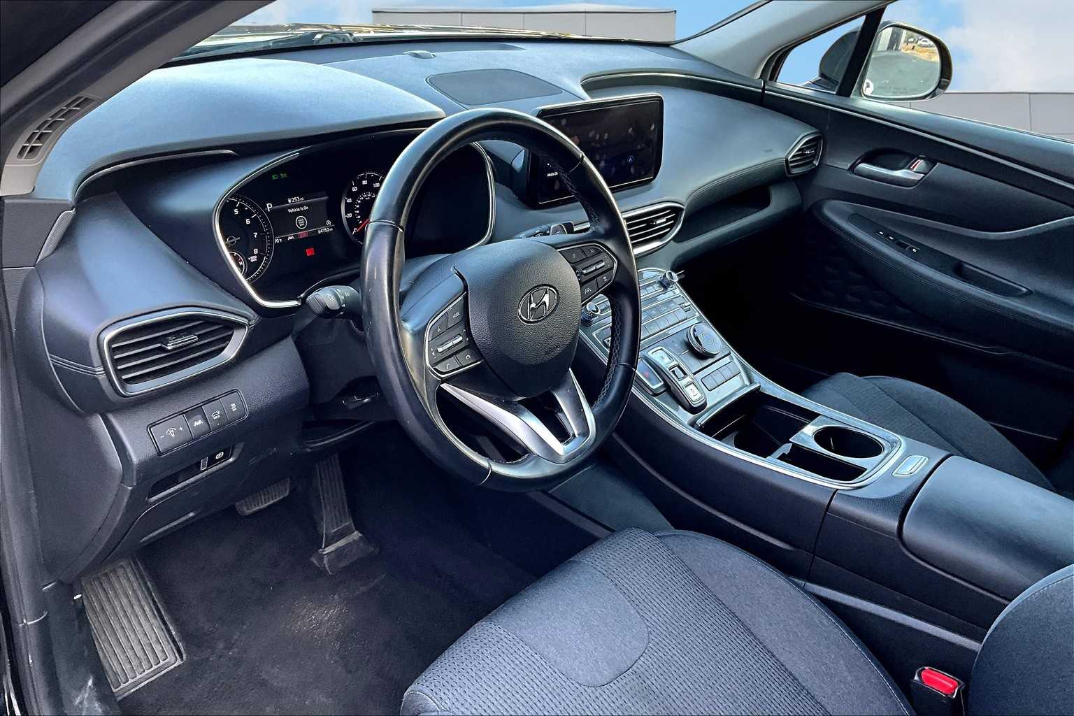 2023 Hyundai Santa Fe SEL photo 2