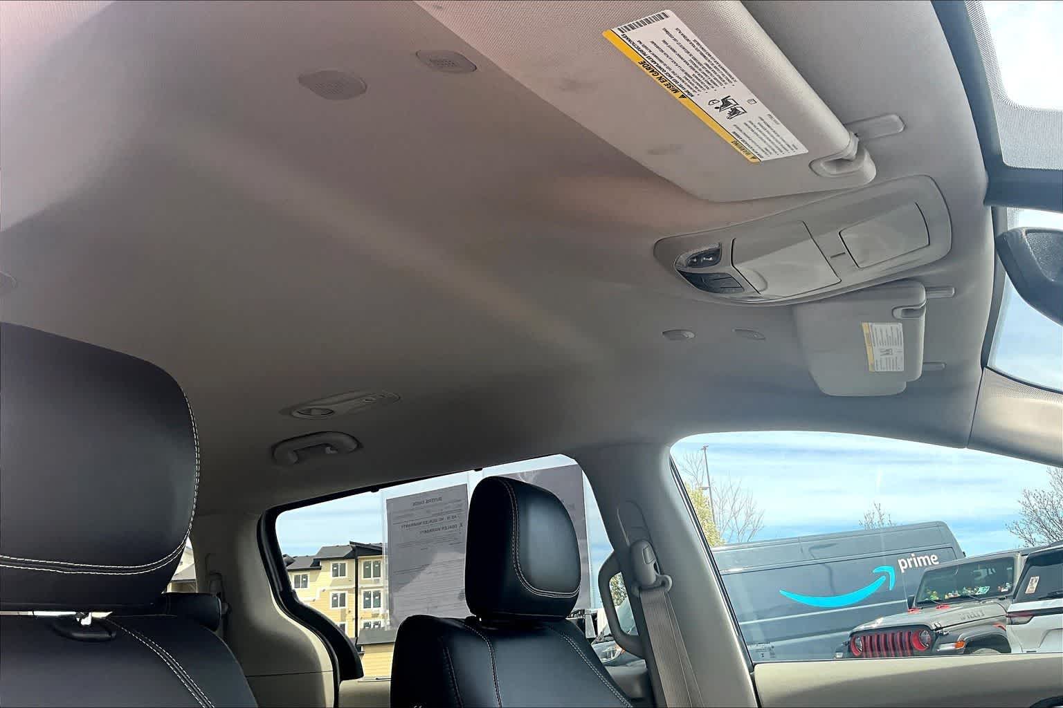 Thumbnail: 2024 Chrysler Pacifica - 30