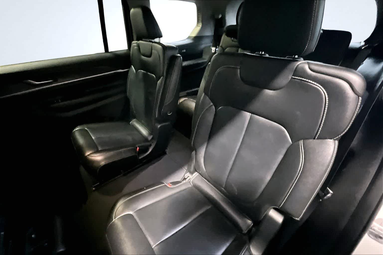 Thumbnail: 2023 Jeep Grand Cherokee L - 8