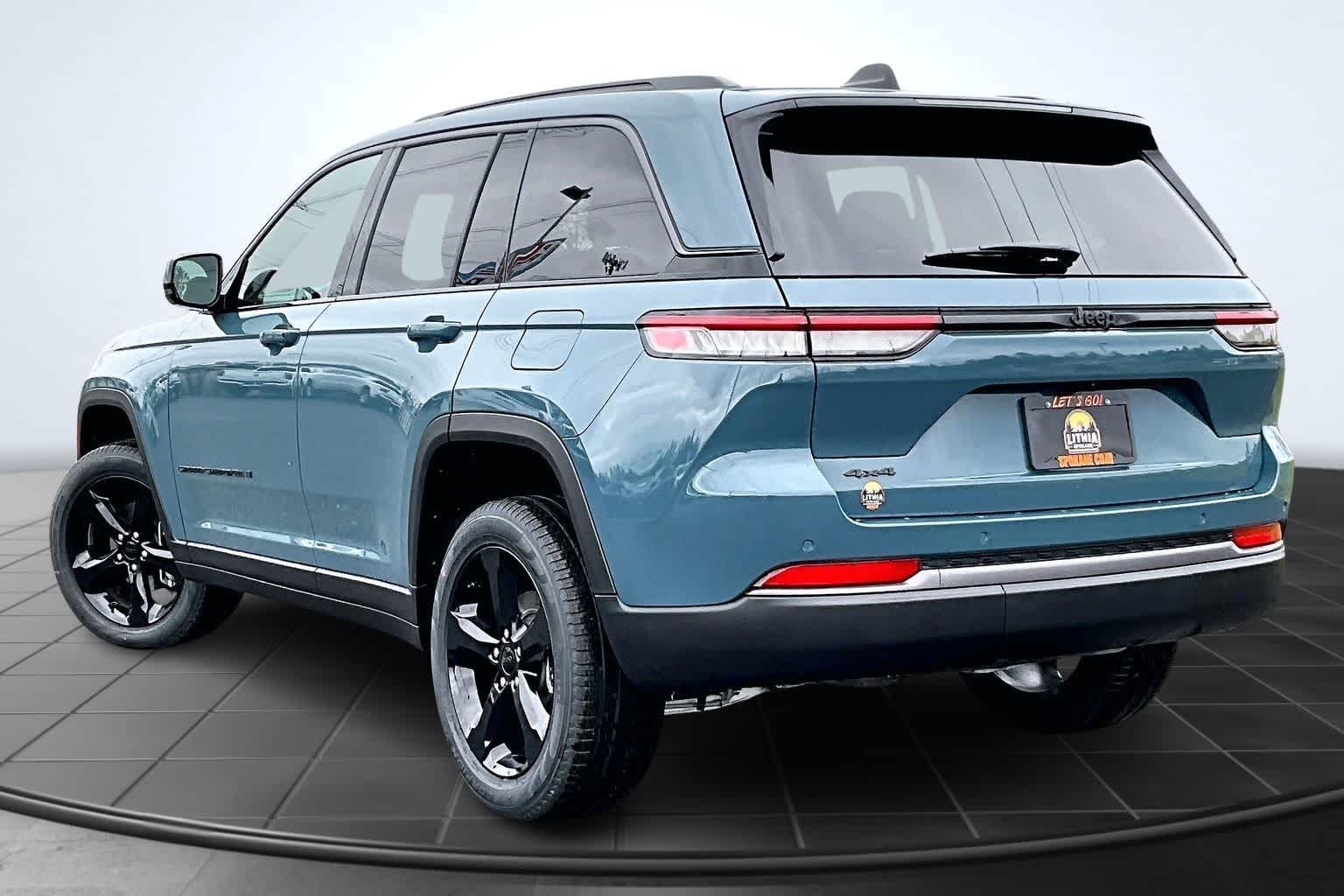 Thumbnail: 2026 Jeep Grand Cherokee - 4