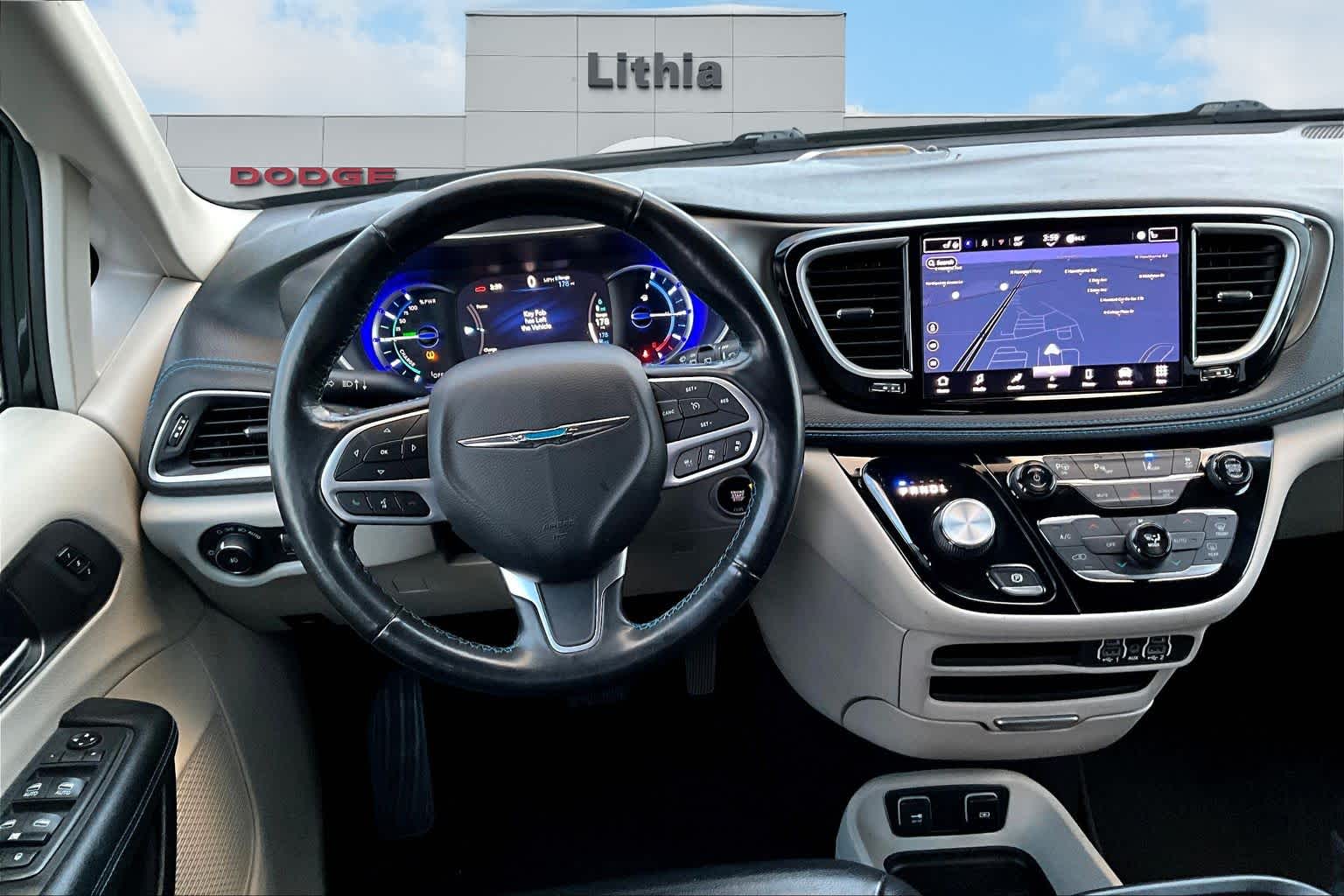 Thumbnail: 2021 Chrysler Pacifica - 15