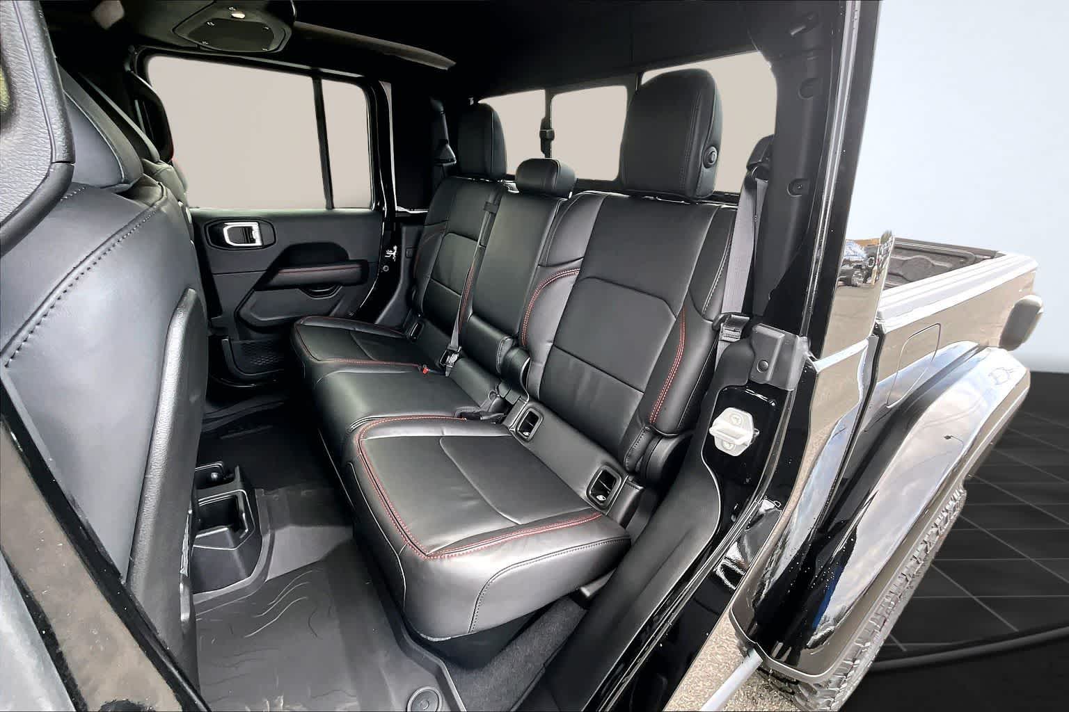 Thumbnail: 2026 Jeep Gladiator - 13