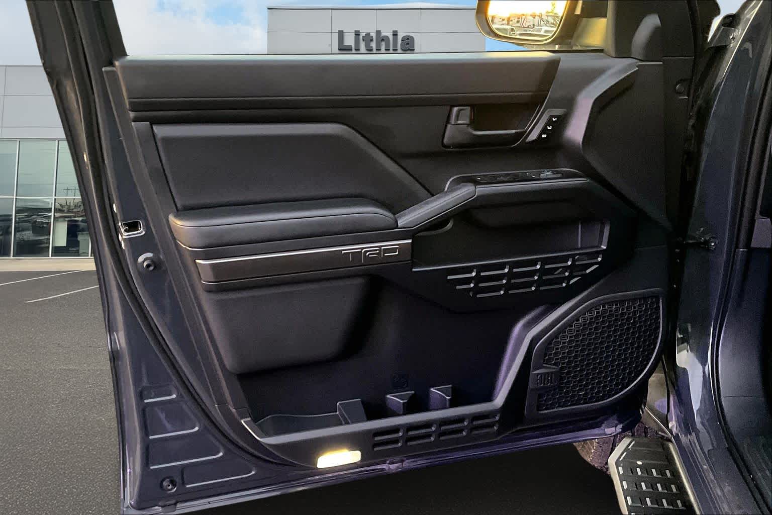 Thumbnail: 2025 Toyota 4Runner - 28